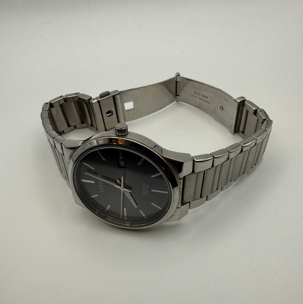 Citizen Quartz WR50 – Black Dial- £64.99