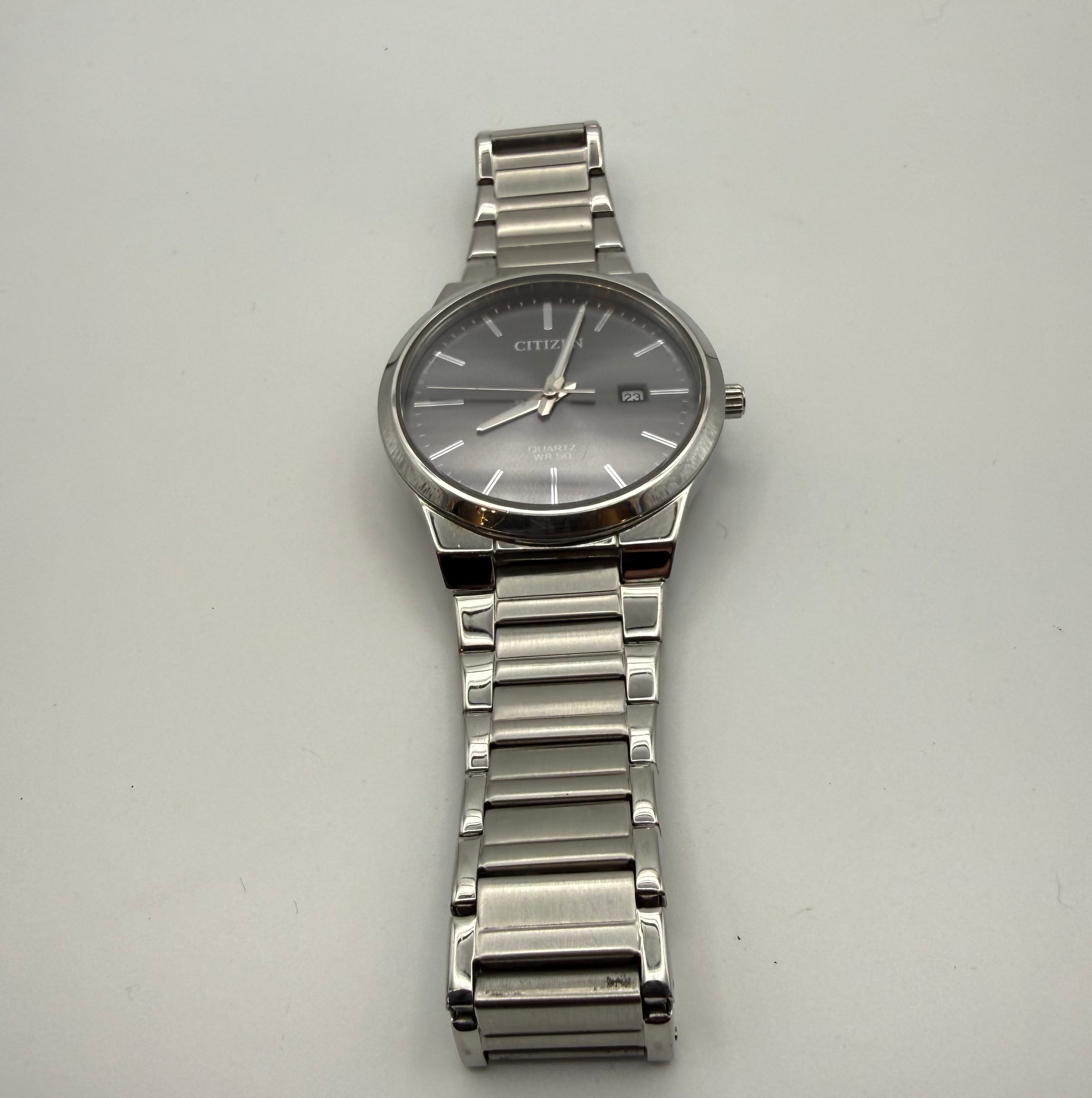 Citizen Quartz WR50 – Black Dial- £64.99