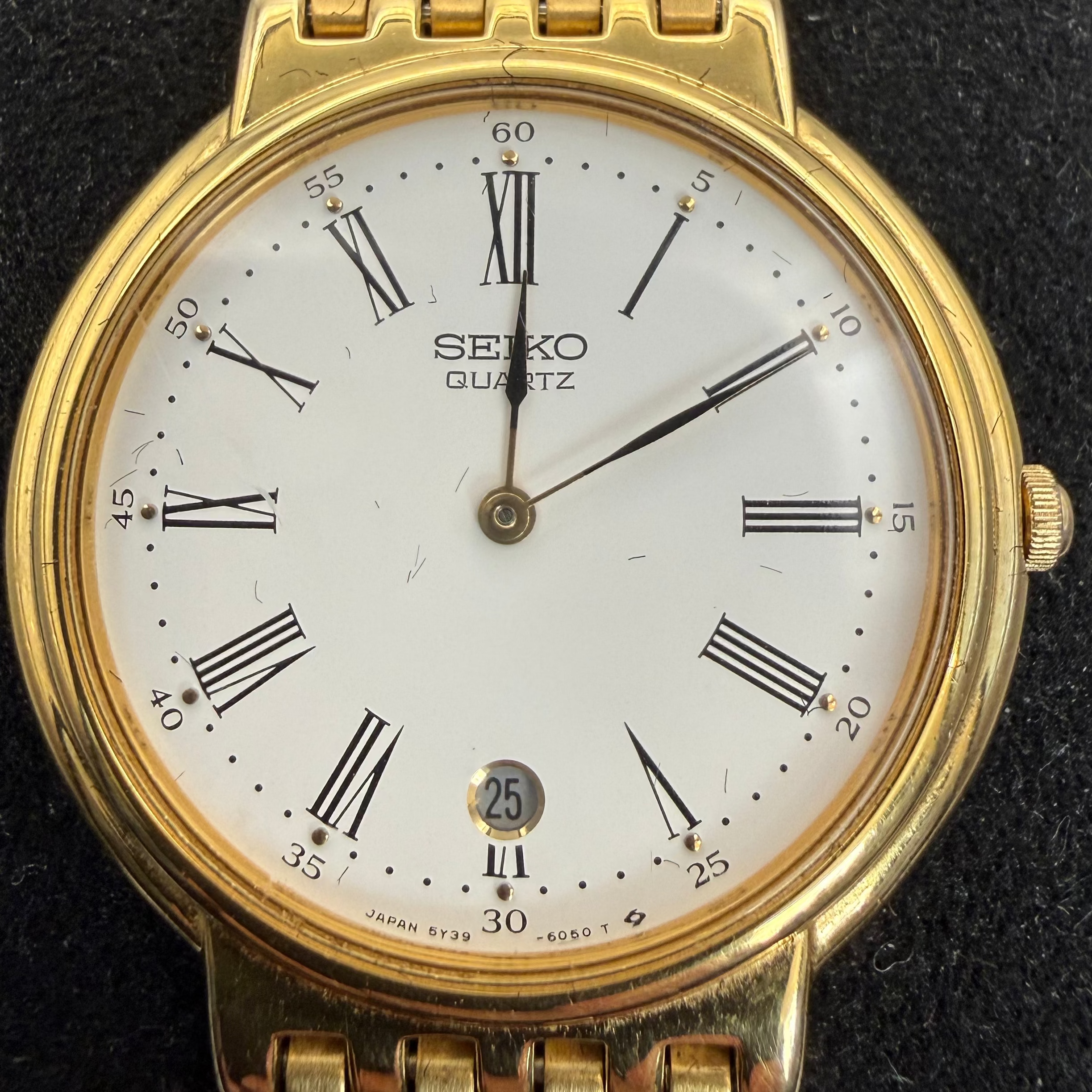 Seiko Gold-Tone Quartz Roman Numeral Date Watch 5Y30-6040 (Fully Tested and Working)- £80.00