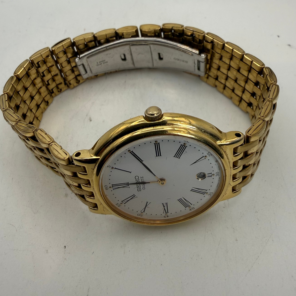 Seiko Gold-Tone Quartz Roman Numeral Date Watch 5Y30-6040 (Fully Tested and Working)- £80.00