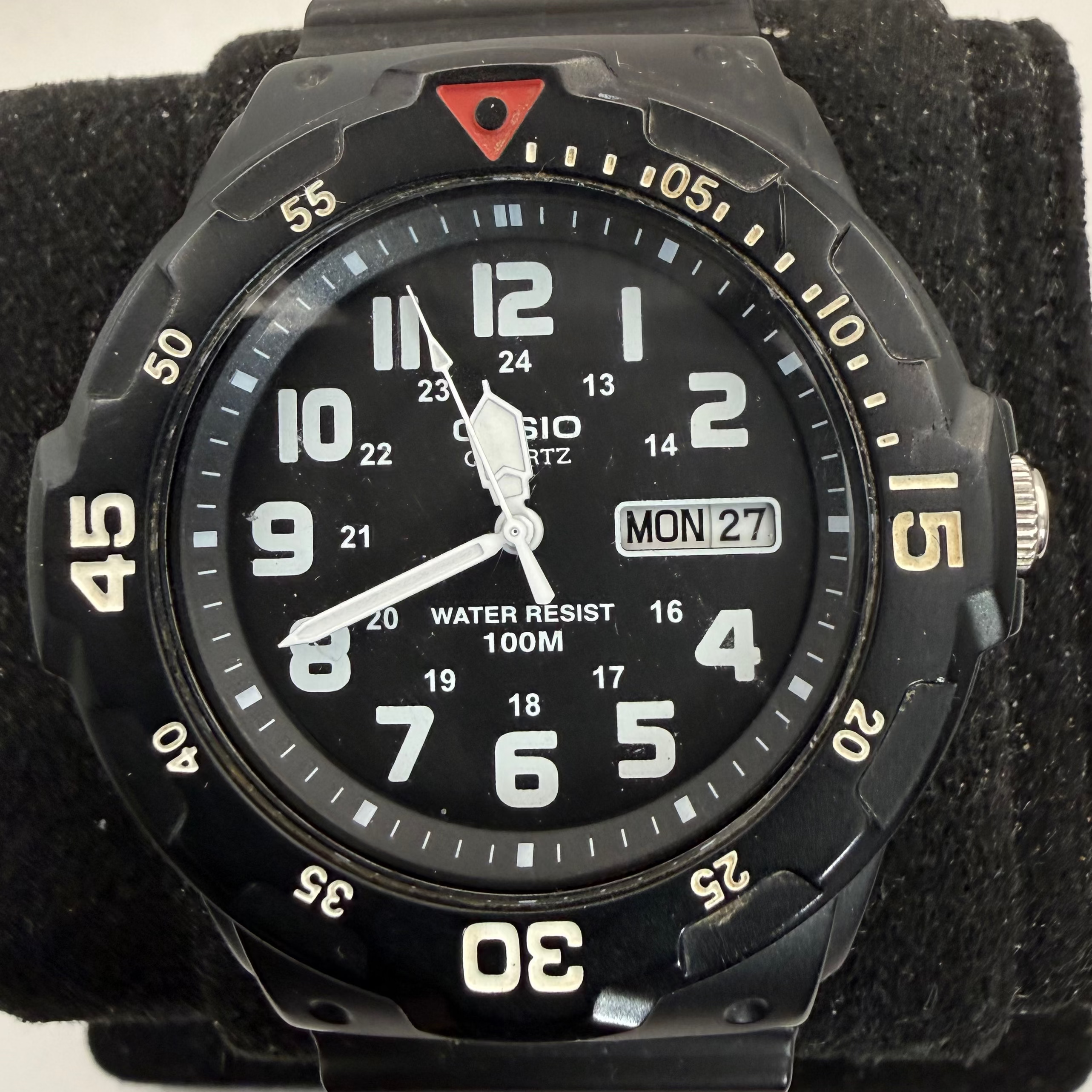 Casio MRW-200H Black Day/Date Quartz Men's Watch (Fully Tested and Working)- £25.00