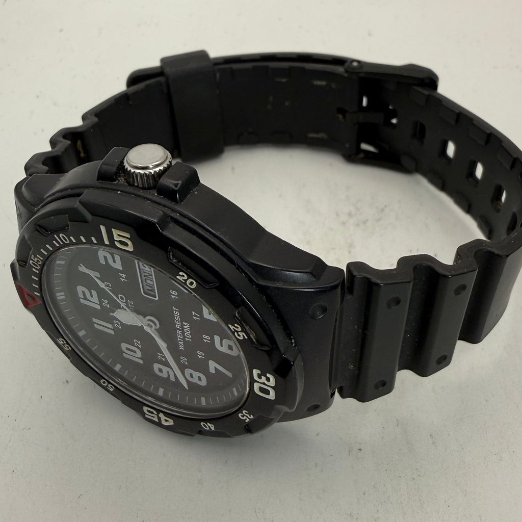 Casio MRW-200H Black Day/Date Quartz Men's Watch (Fully Tested and Working)- £25.00