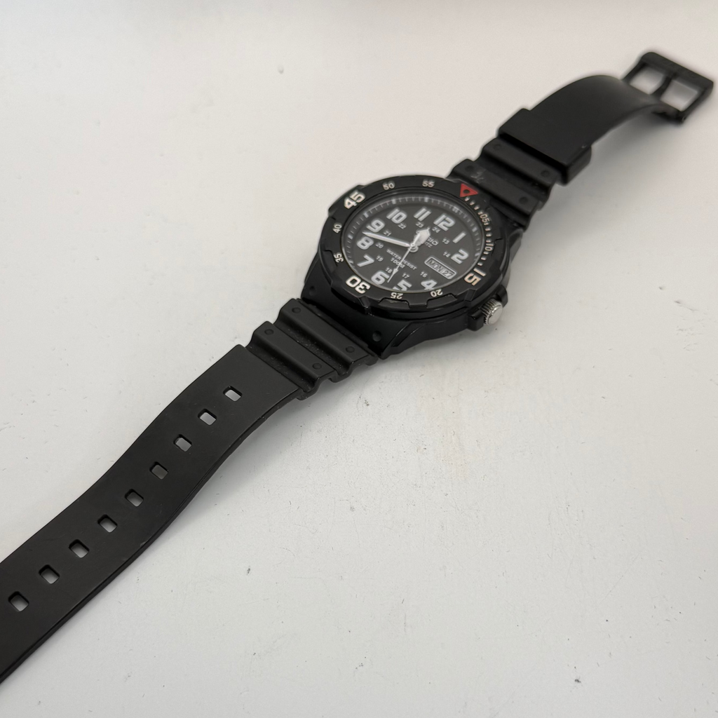 Casio MRW-200H Black Day/Date Quartz Men's Watch (Fully Tested and Working)- £25.00