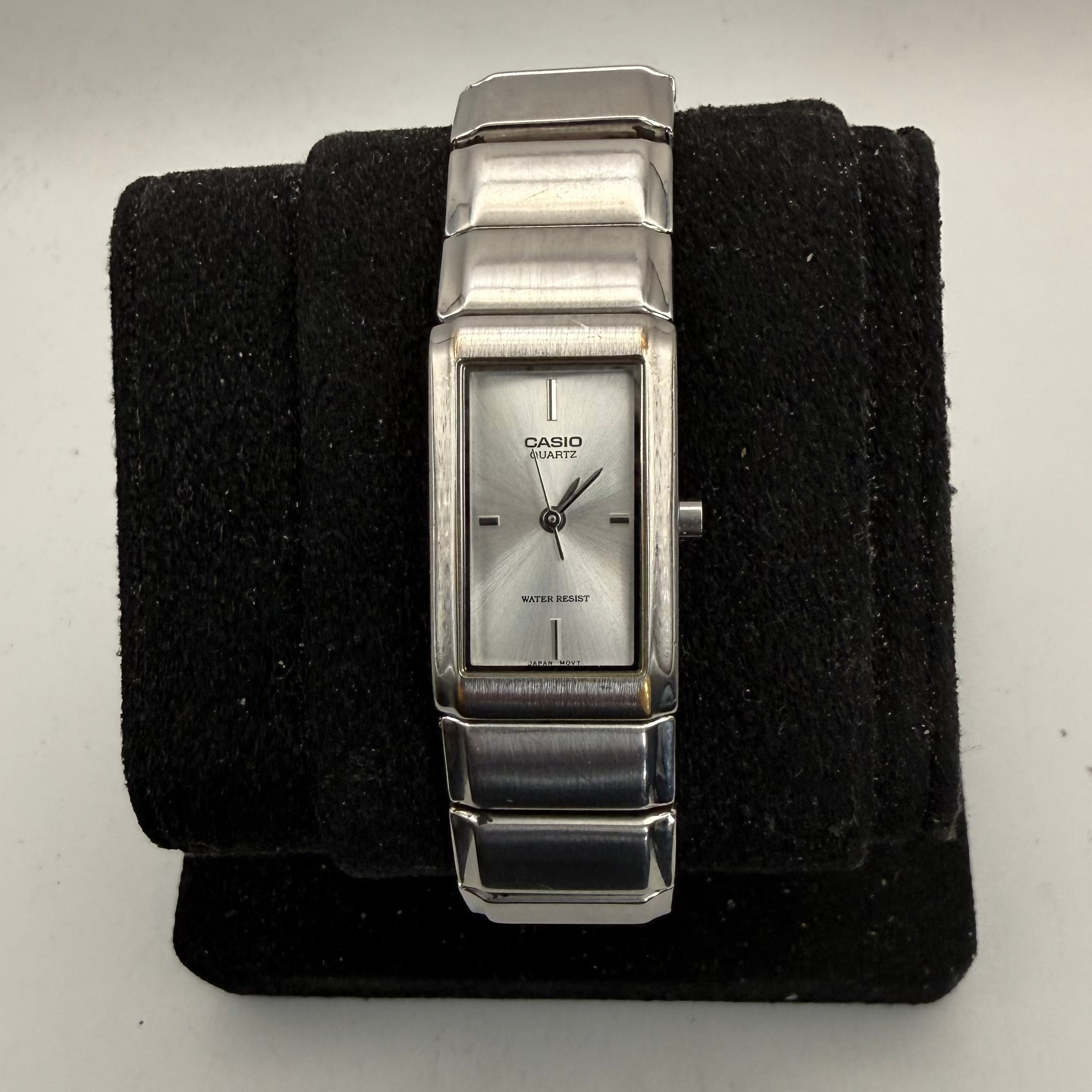 Casio LTP-2037 Ladies Quartz Silver Dial Stainless Steel Watch (Fully Tested and Working)- £30.00