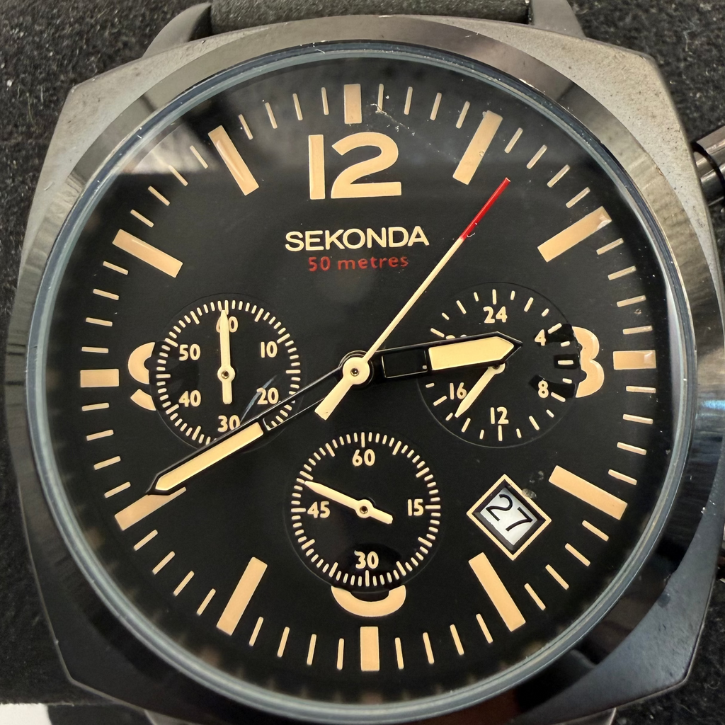 Sekonda Chronograph Black Dial Leather Strap Watch (Fully Tested and Working)- £40.00