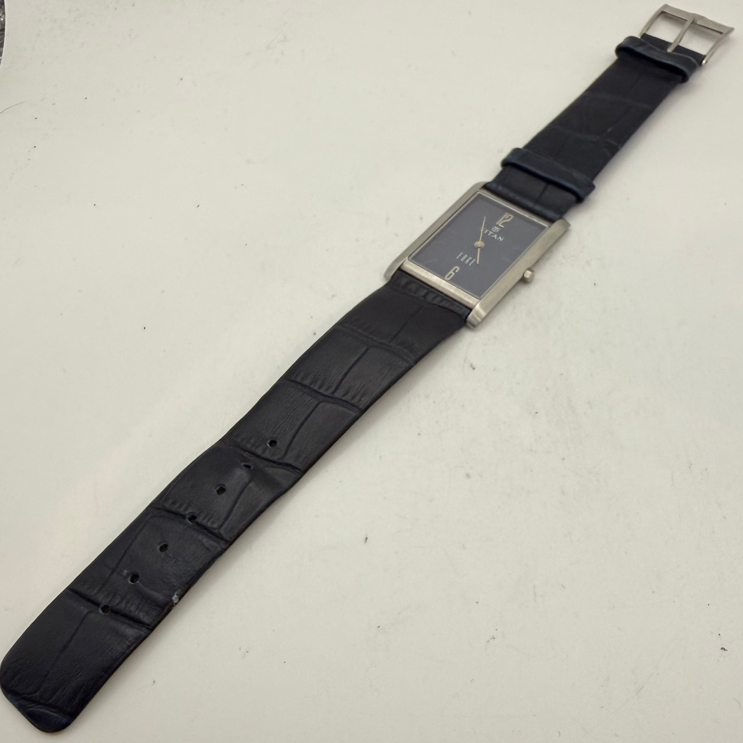 Titan Edge Ultra Slim Sapphire Crystal Blue Dial Leather Strap Watch (Fully Tested an- £75.00
