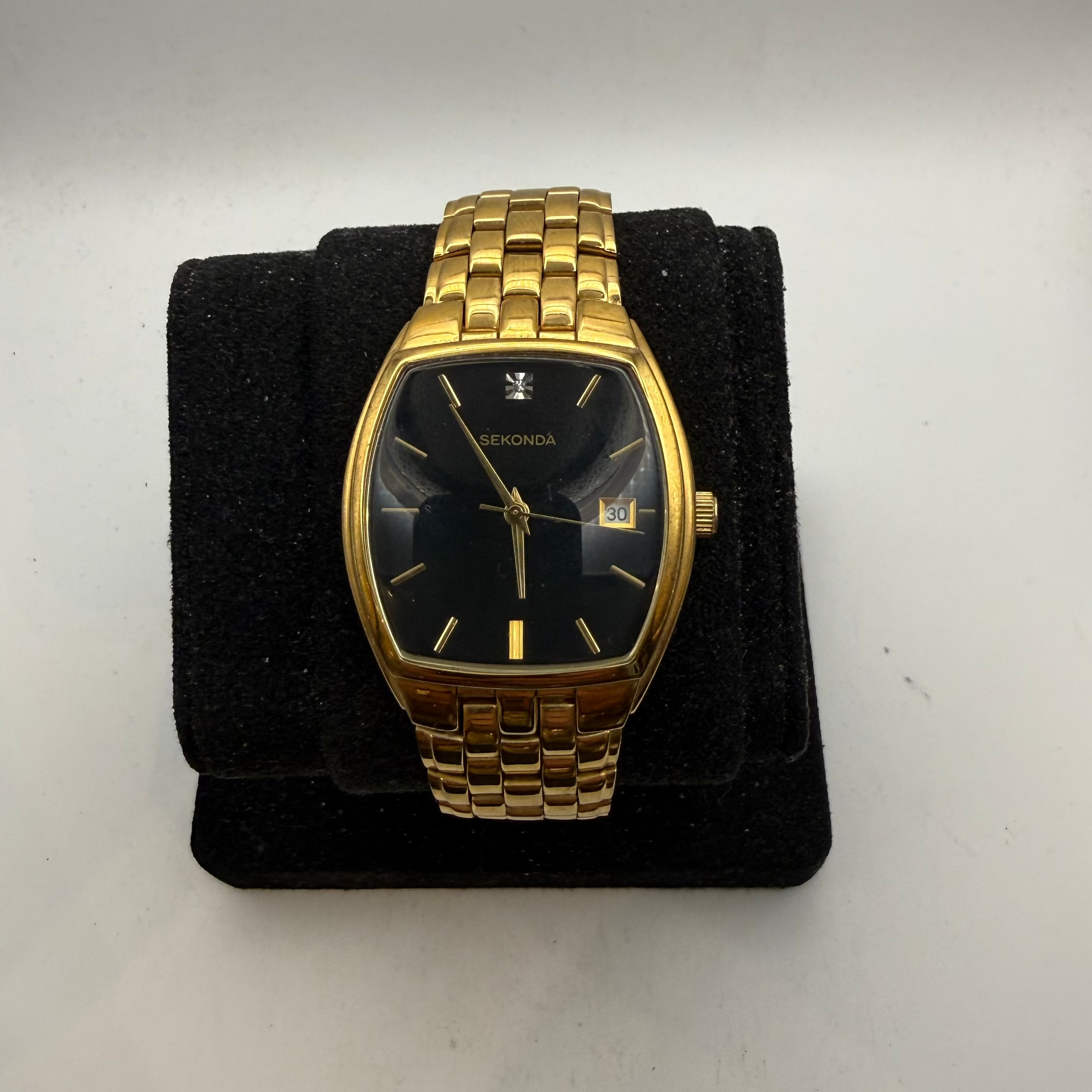 Sekonda Gold Tone Black Dial Date Men's Watch 37mm Quartz (Fully Tested and Working)- £20.00