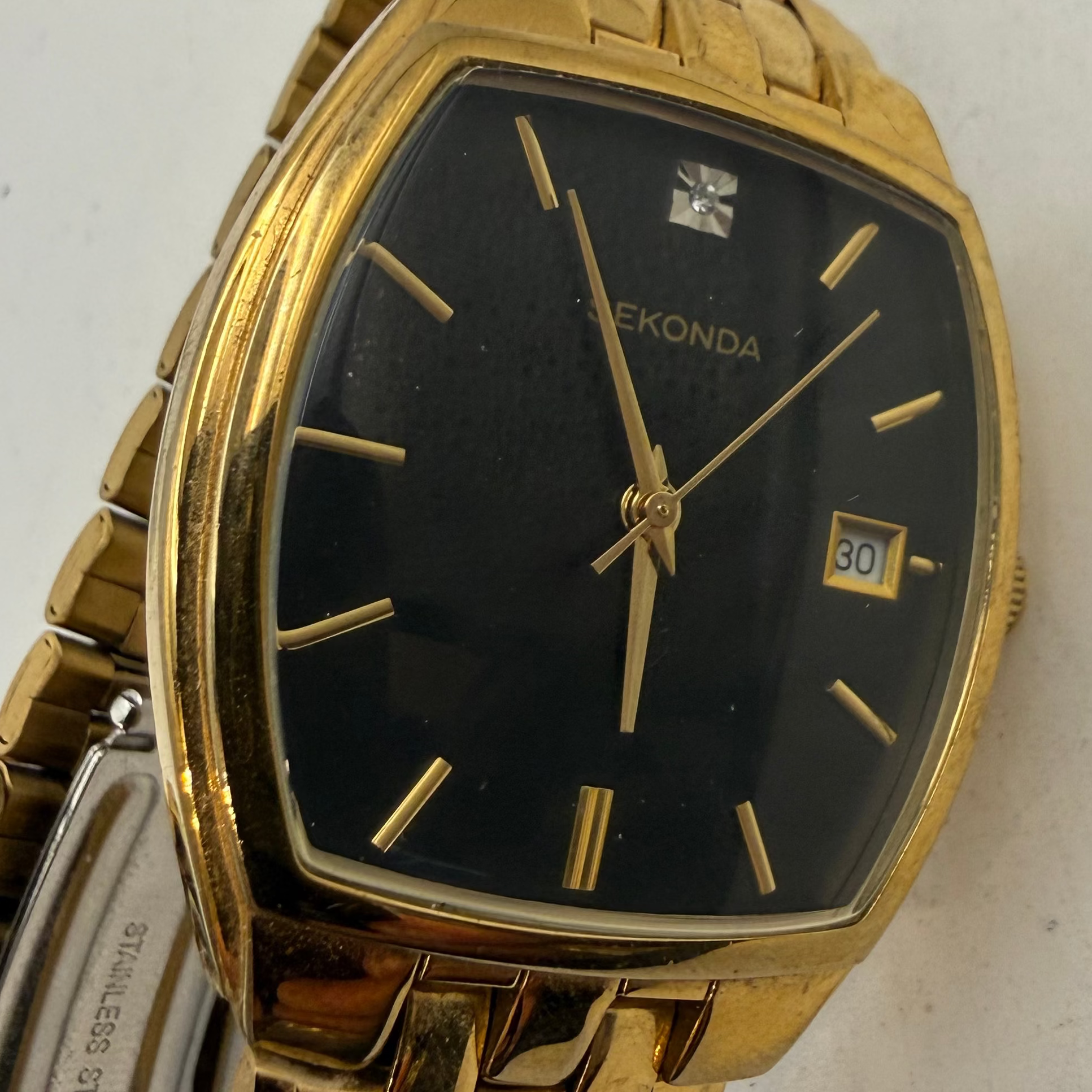 Sekonda Gold Tone Black Dial Date Men's Watch 37mm Quartz (Fully Tested and Working)- £20.00