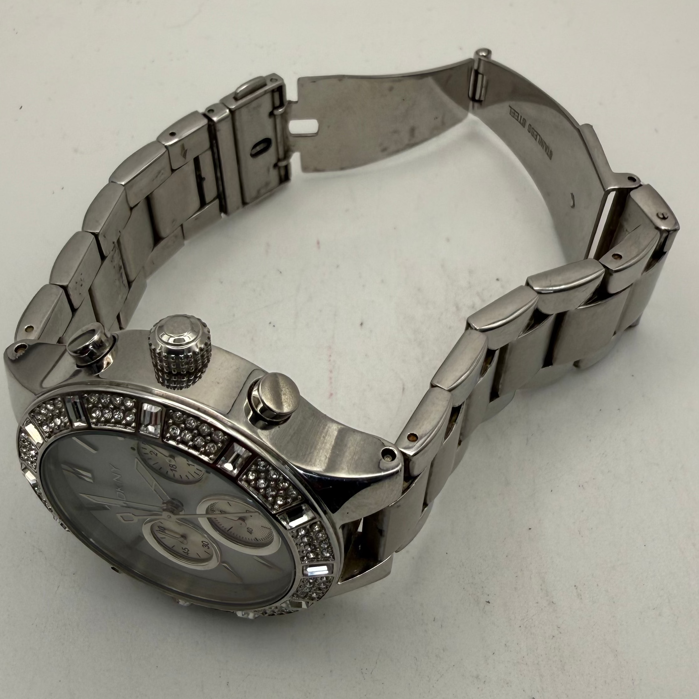 DKNY Ladies Crystal Bezel Chronograph Stainless Steel Watch (Fully Tested and Working)- £25.00