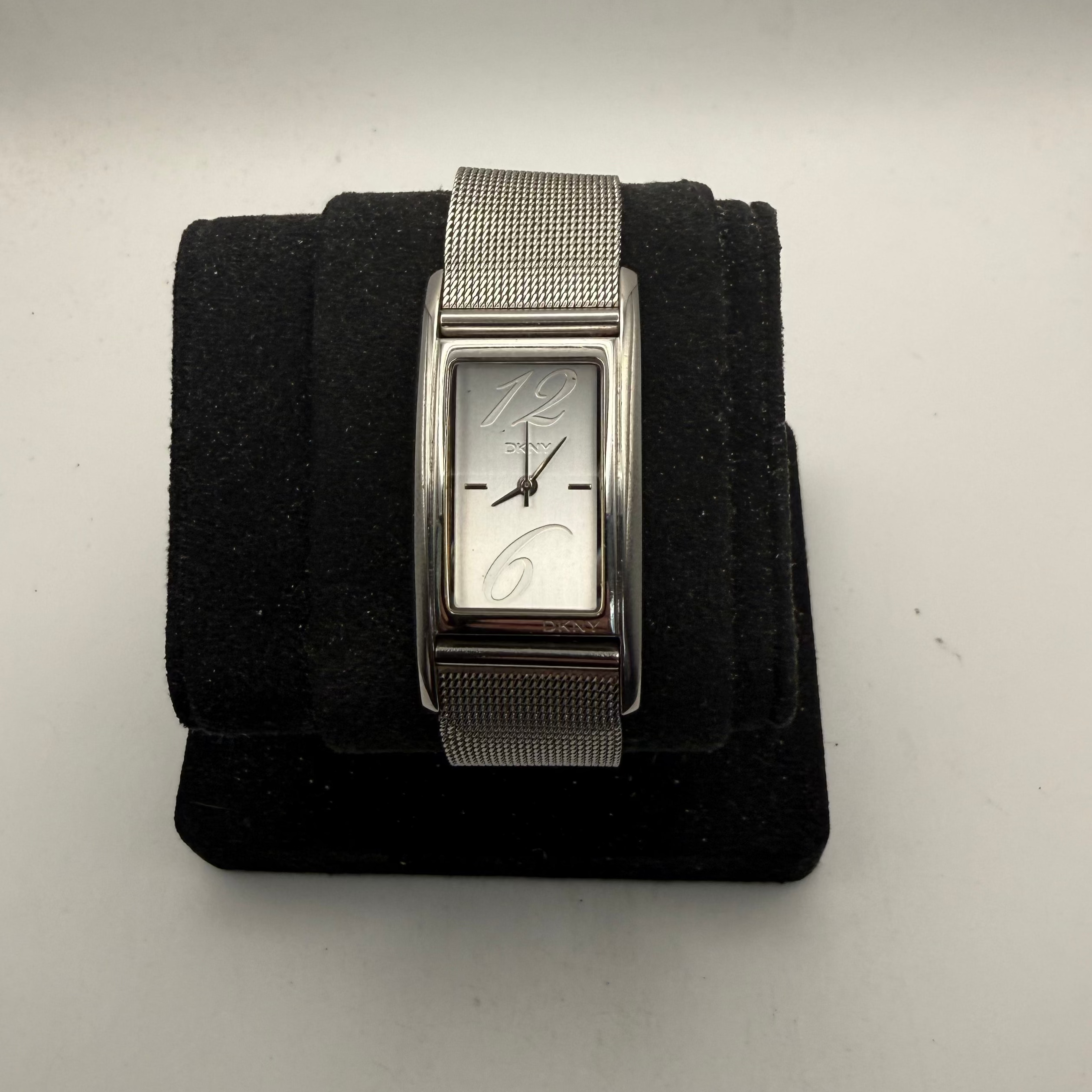 DKNY Ladies Silver Rectangular Mesh Bracelet Watch (Fully Tested and Working)- £25.00
