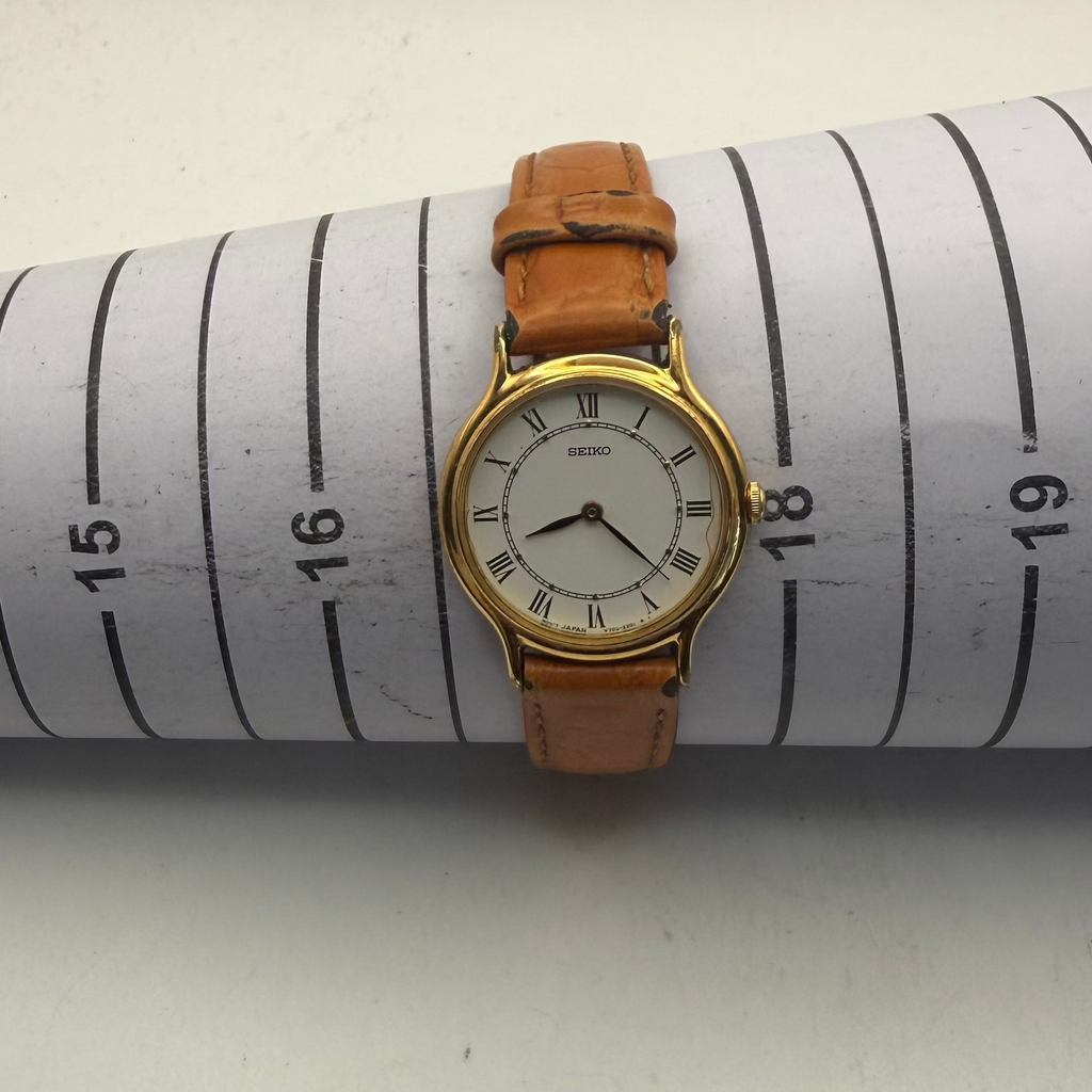 Seiko V700-6091 Ladies Quartz Watch Gold Tone White Roman Dial (Fully Tested and Working)- £30.00