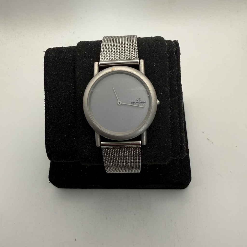 Skagen Denmark Ultra Slim Stainless Steel Mesh Bracelet Watch 35mm (Fully Tested and Working)- £35.00