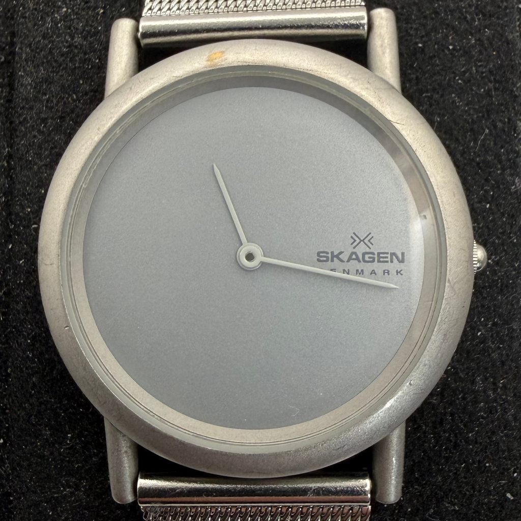 Skagen Denmark Ultra Slim Stainless Steel Mesh Bracelet Watch 35mm (Fully Tested and Working)- £35.00