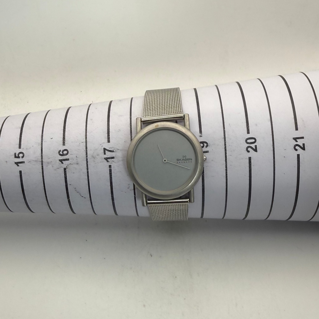 Skagen Denmark Ultra Slim Stainless Steel Mesh Bracelet Watch 35mm (Fully Tested and Working)- £35.00
