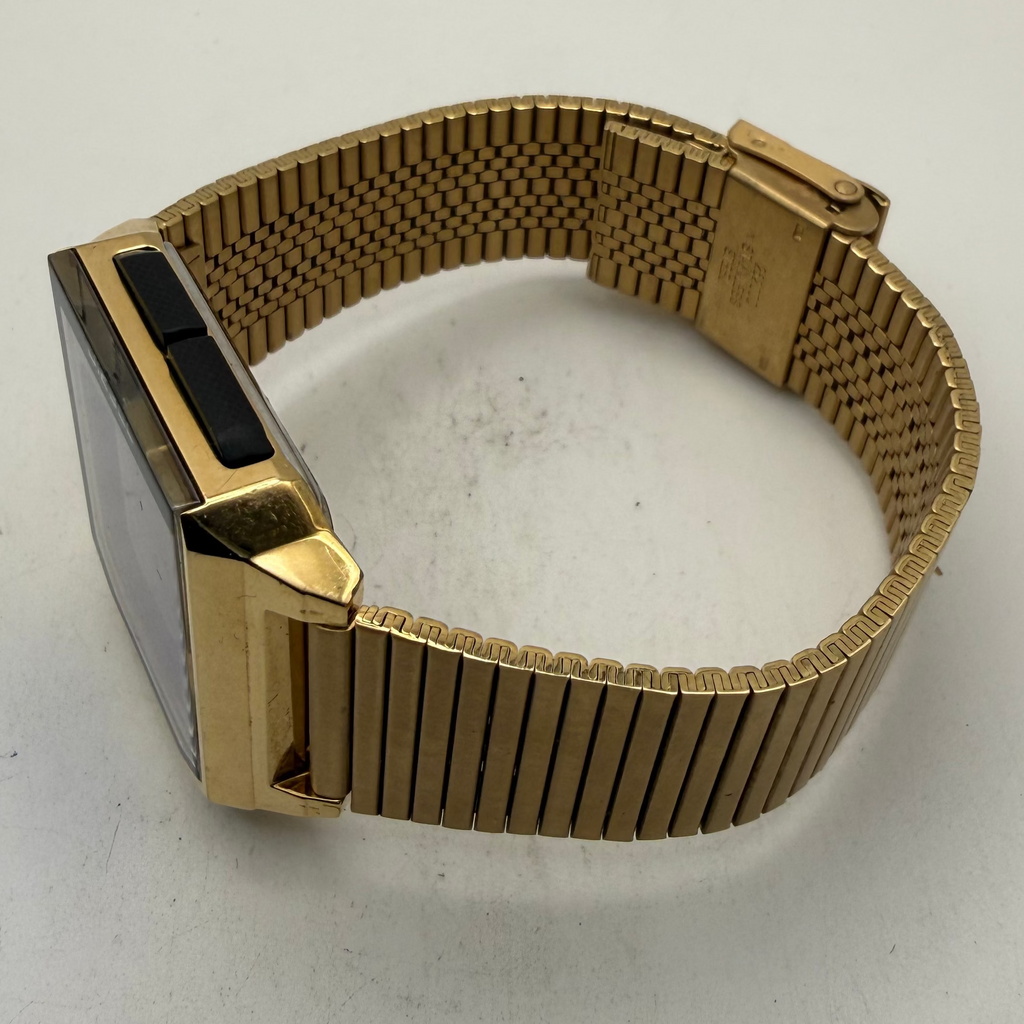 Diesel DZ-1969 Gold Tone Digital Watch Blue Crystal 35mm (Fully Tested and Working)- £40.00