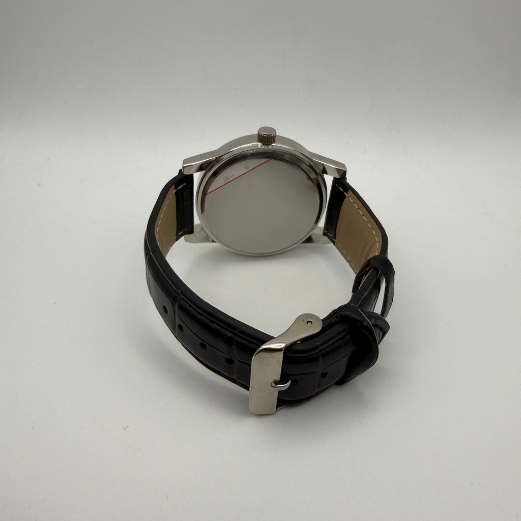 Sports Scene Quartz Watch – Silver Sunburst Dial- £19.99