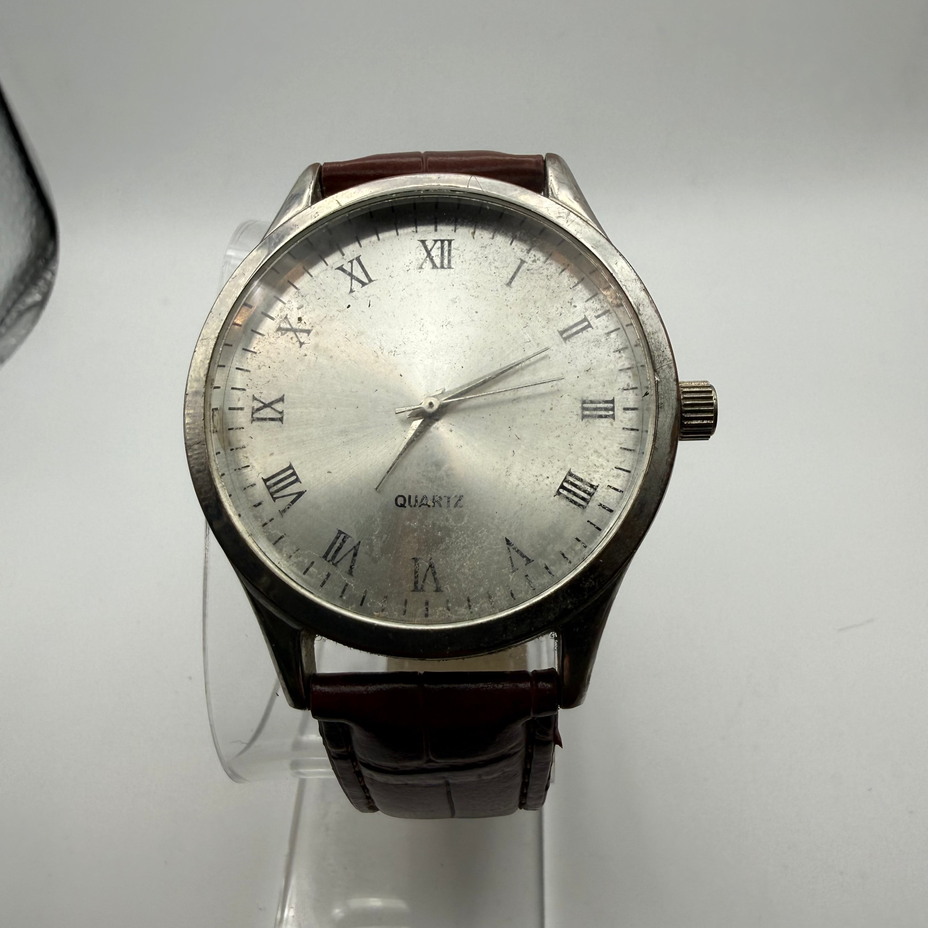 Minimalist Quartz Dress Watch – Roman Numeral Dial – Brown Leather Strap- £16.99