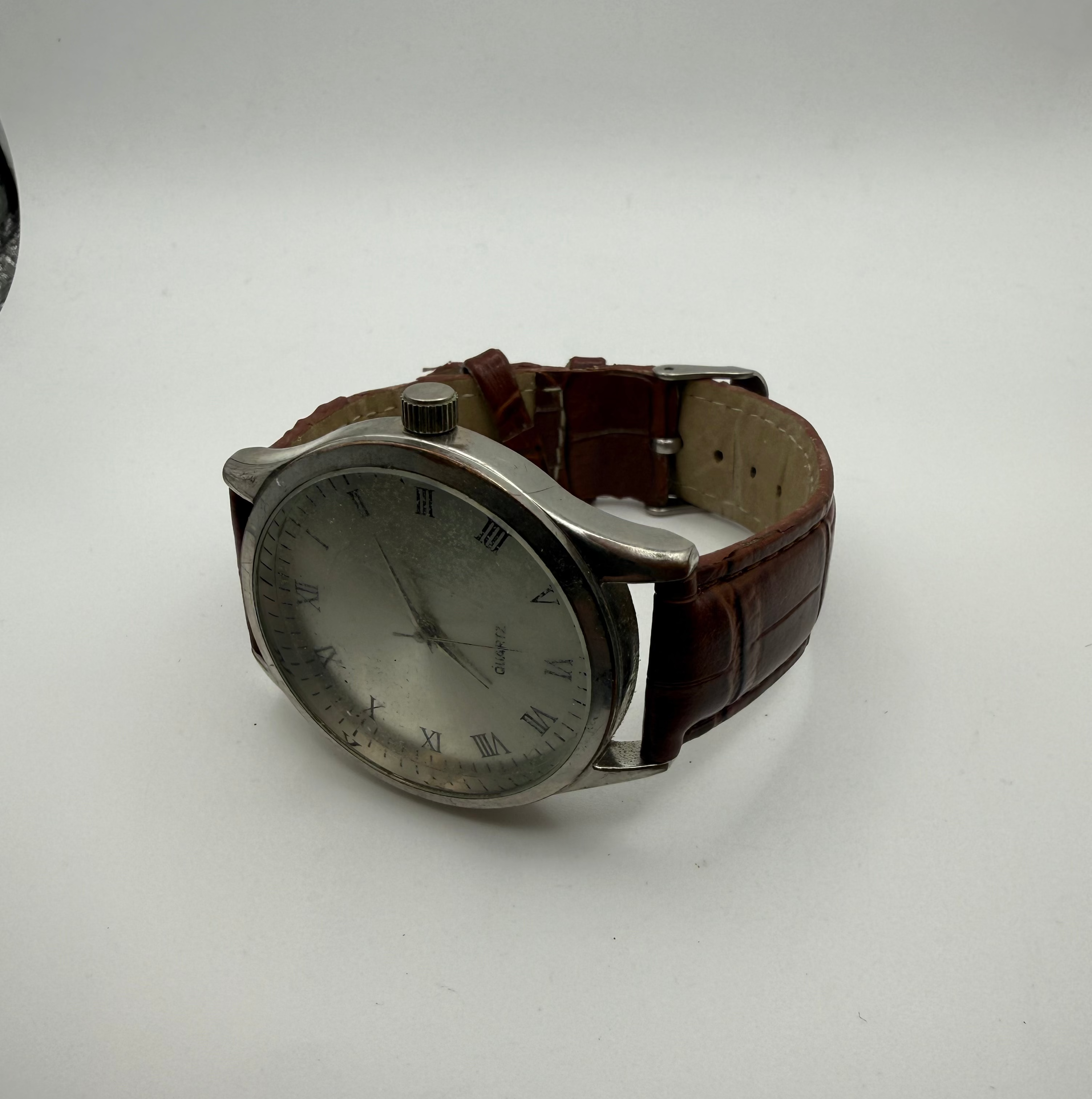 Minimalist Quartz Dress Watch – Roman Numeral Dial – Brown Leather Strap- £16.99