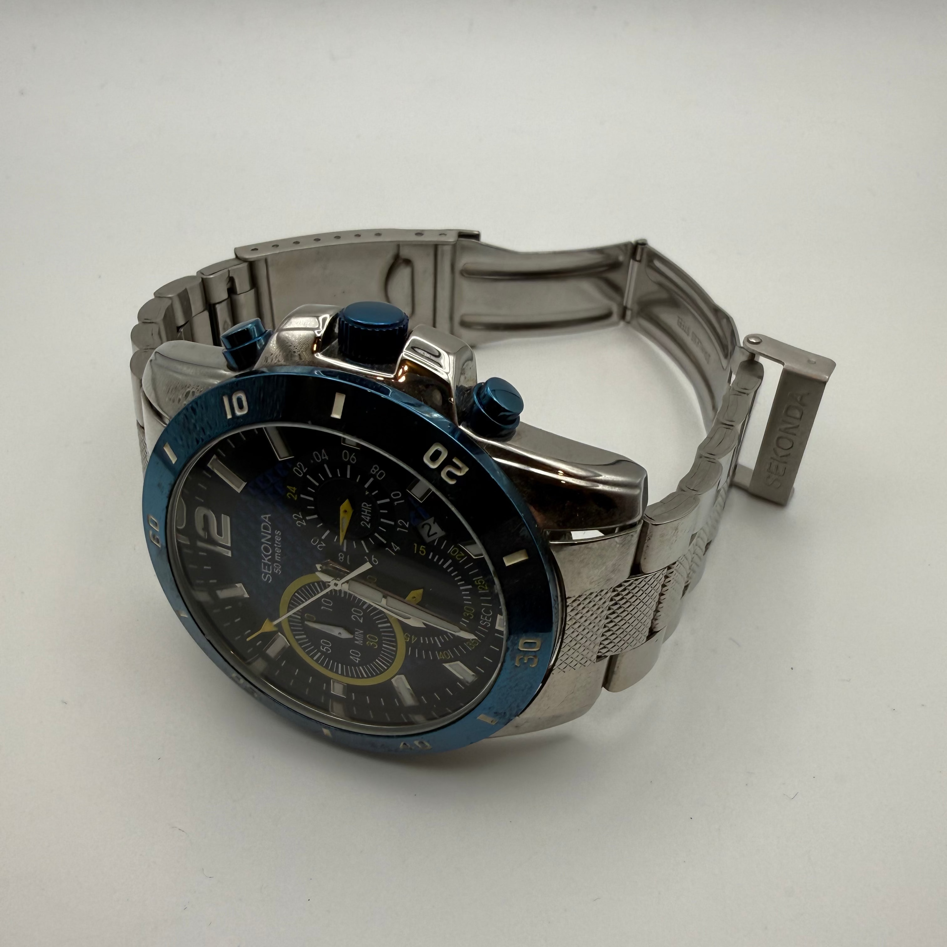 Sekonda A398/4 Men’s Stainless Steel Watch Blue Bezel Black Dial- £29.95