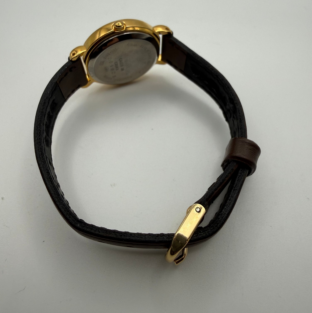 ALBA Disney Mickey Mouse Quartz Watch – V501-1Y68 – Gold Tone- £29.95