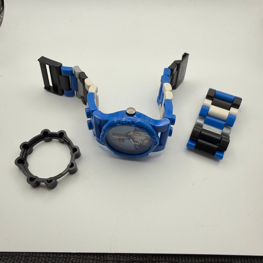LEGO Star Wars R2-D2 Kids Watch – Blue – Original Box – New Battery – Unworn- £19.95