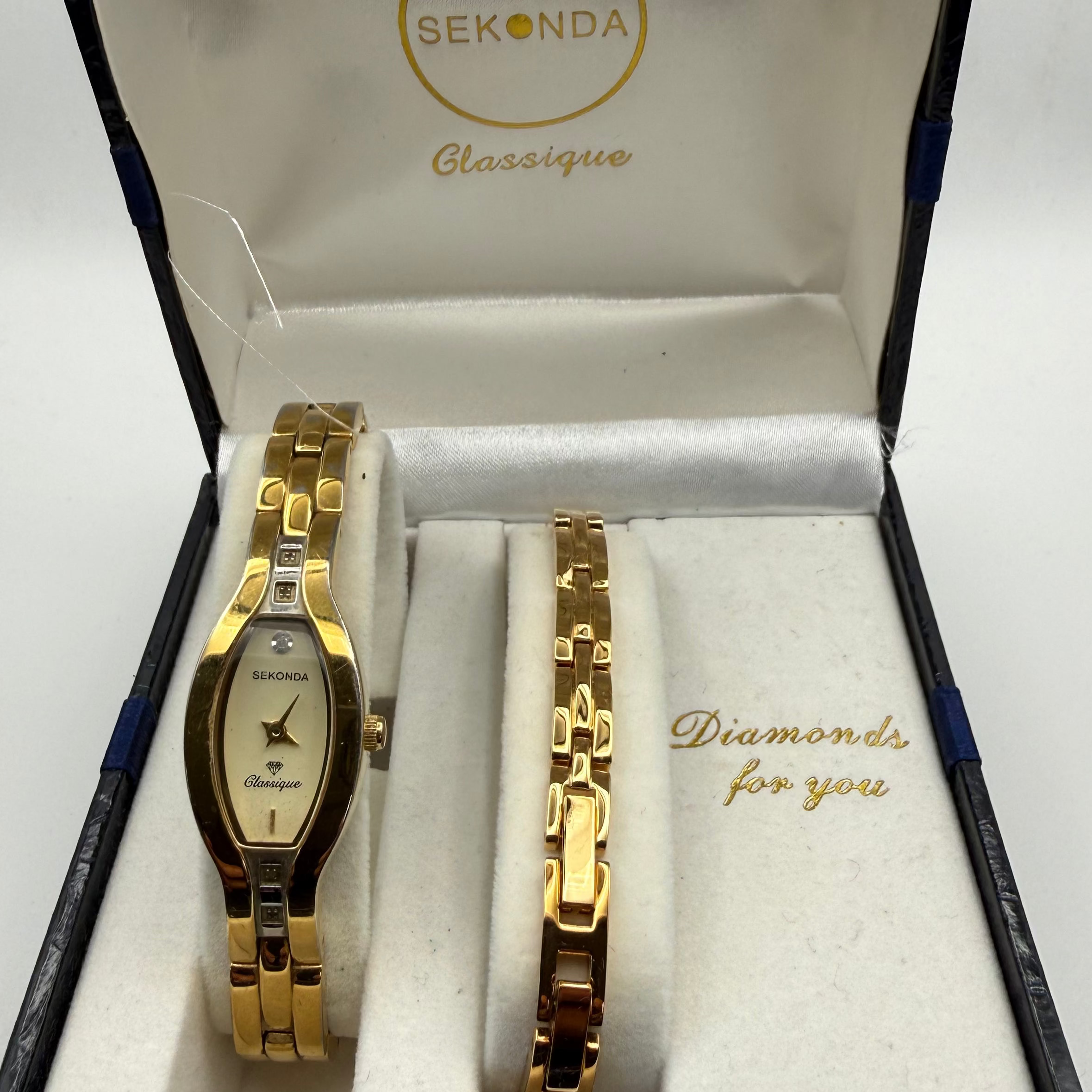 Sekonda Classique 4538G Ladies Gold-Tone Bracelet Watch Gift Set- £24.95