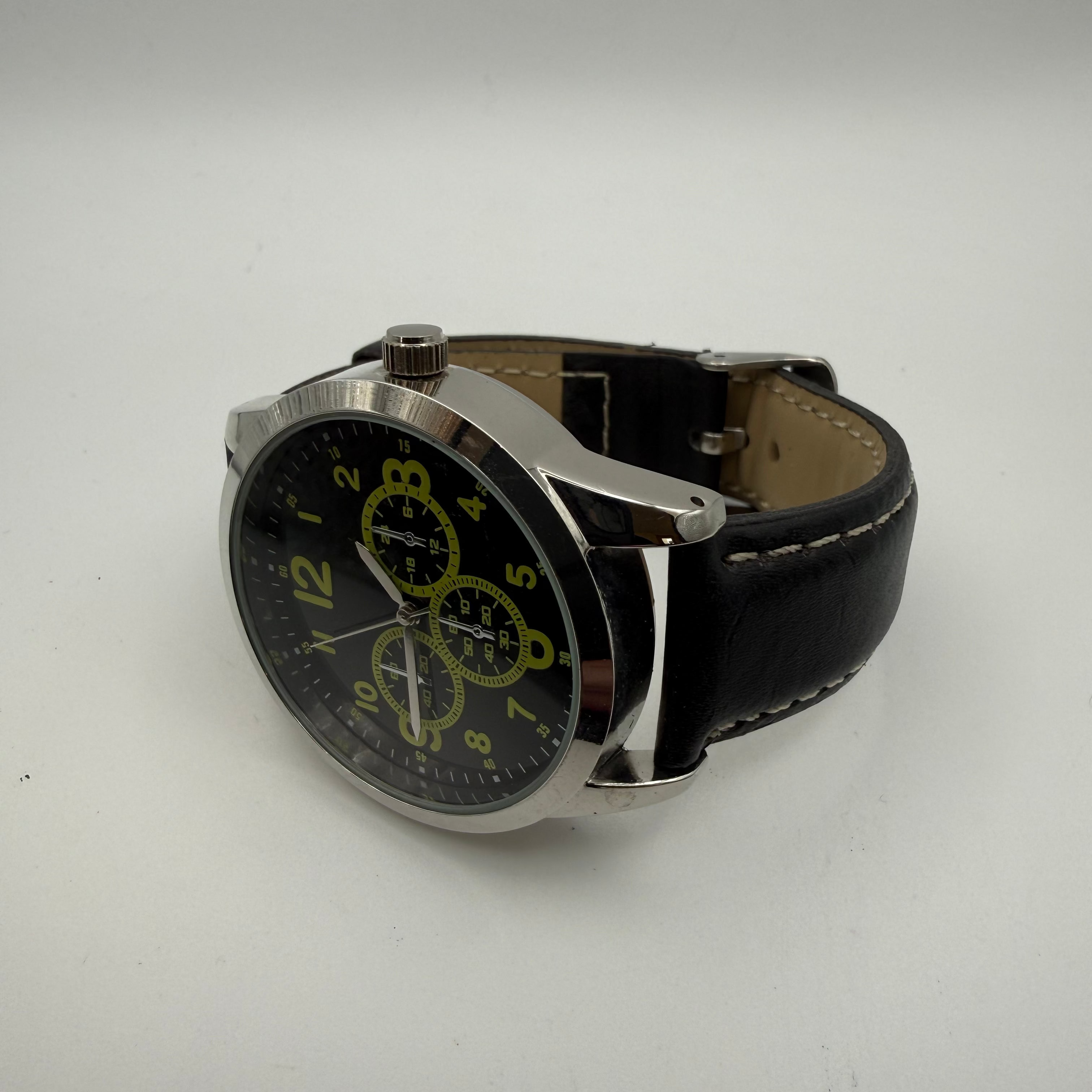 George Black Dial Men’s Strap Watch – Black Leather Strap- £4.99