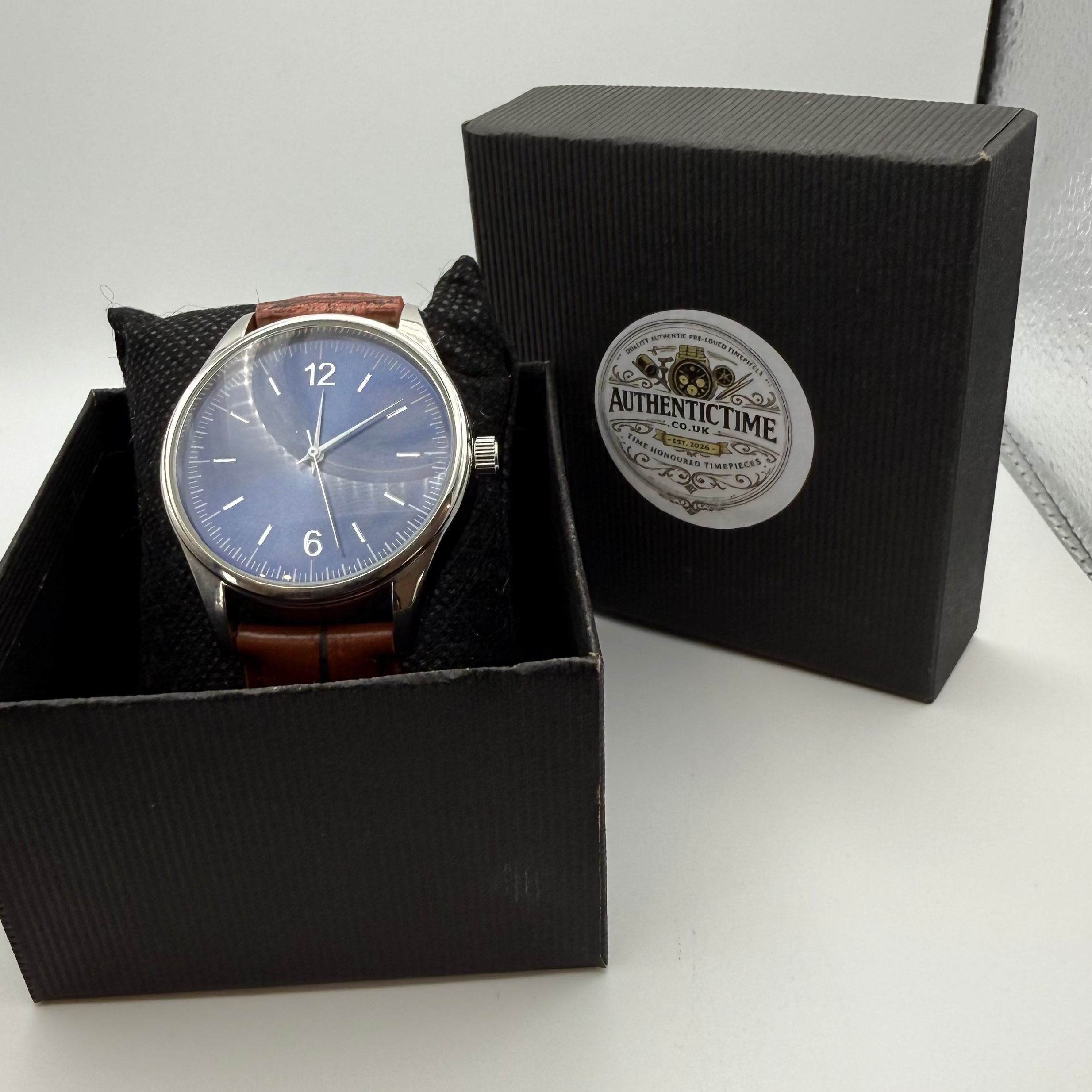 Minimalist Blue Dial Men’s Watch – Brown Leather Strap- £5.99