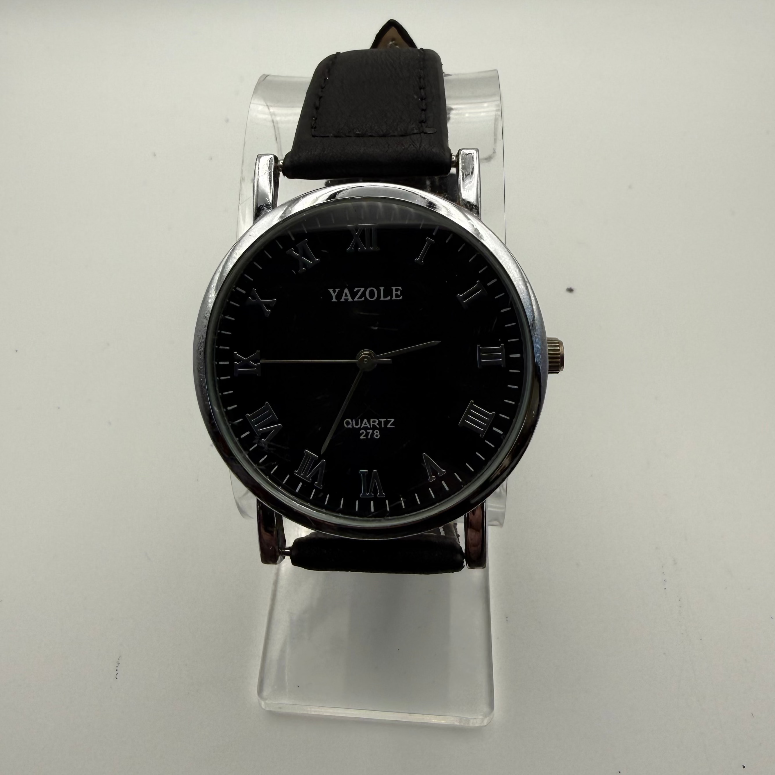 YAZOLE Quartz 278 Black Dial Watch – Pre-Loved- £9.99