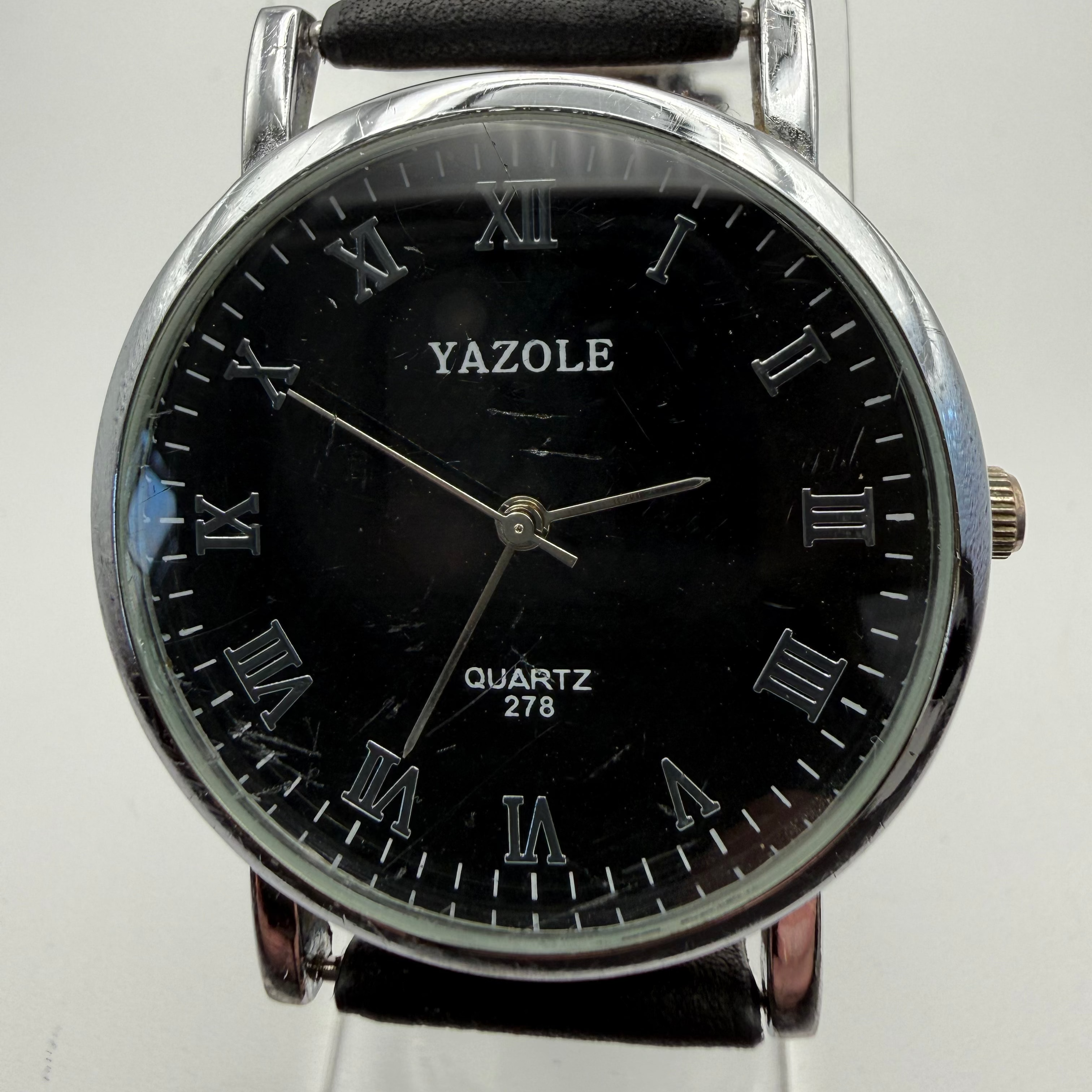 YAZOLE Quartz 278 Black Dial Watch – Pre-Loved- £9.99