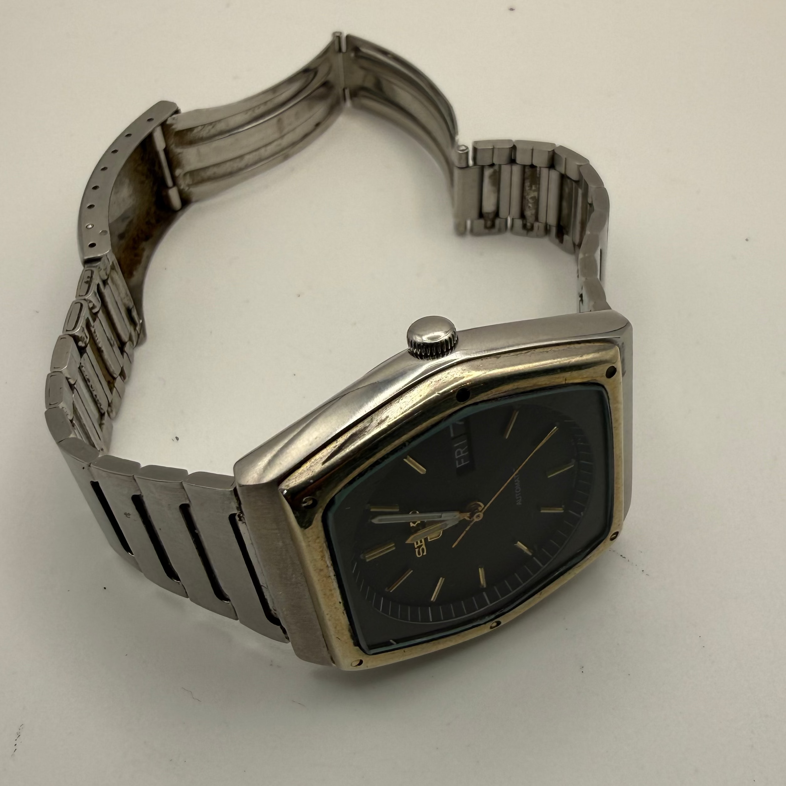 Seiko 5 Automatic Vintage Men’s Watch 2206-8004 Black Gold Dial Day-Date
