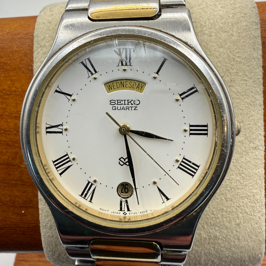 Seiko Quartz 5Y23-8203 Day Date Two-Tone White Roman Dial Watch- £69.99
