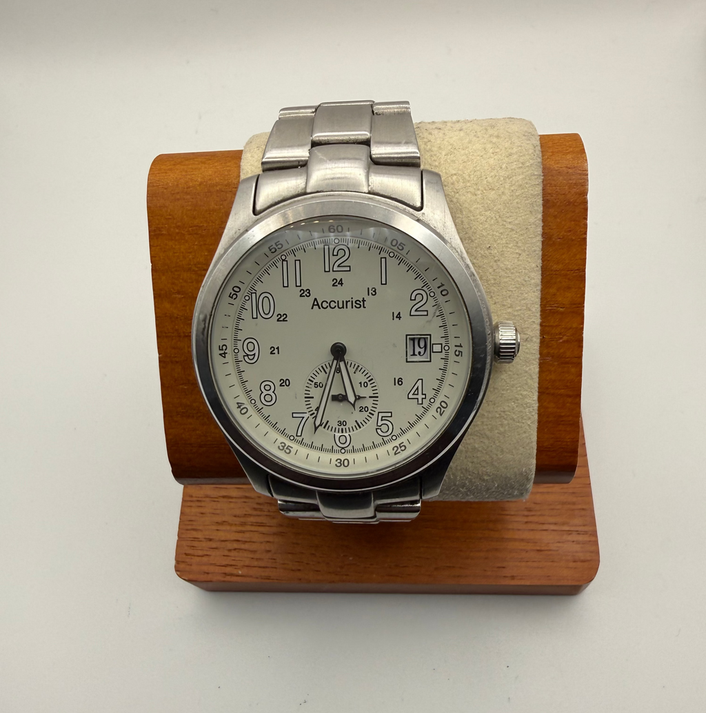 Accurist MB874 Stainless Steel Quartz Watch – White Dial, Small Seconds- £39.95