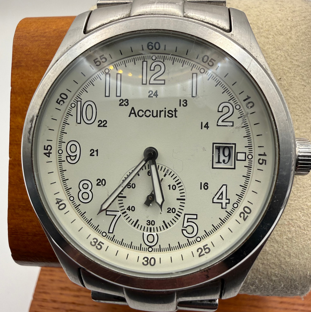 Accurist MB874 Stainless Steel Quartz Watch – White Dial, Small Seconds- £39.95