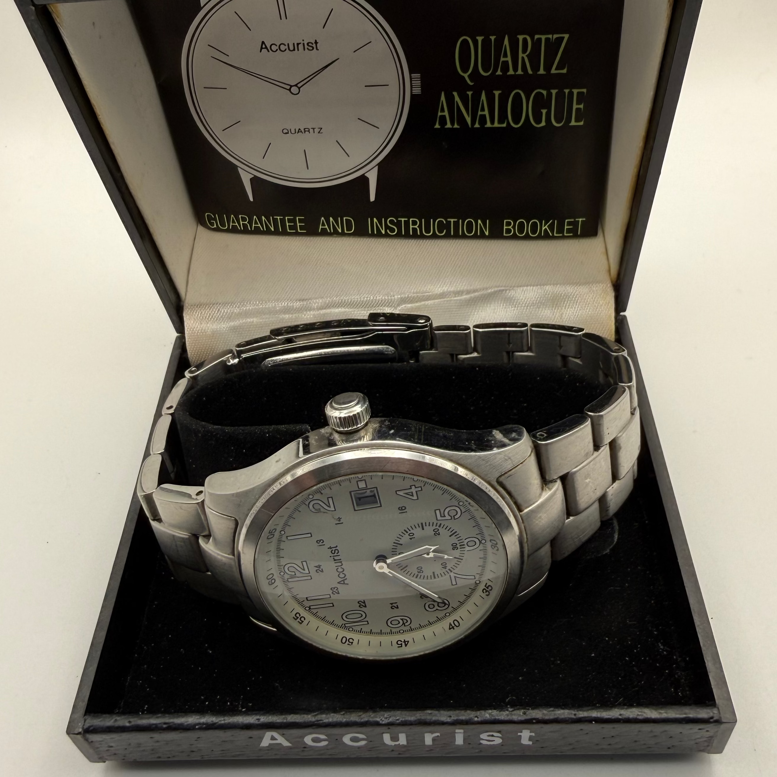 Accurist MB874 Stainless Steel Quartz Watch – White Dial, Small Seconds- £39.95