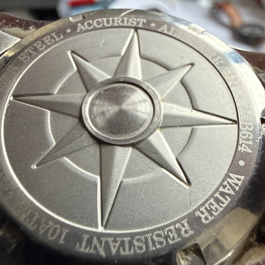Accurist MB874 Stainless Steel Quartz Watch – White Dial, Small Seconds- £39.95
