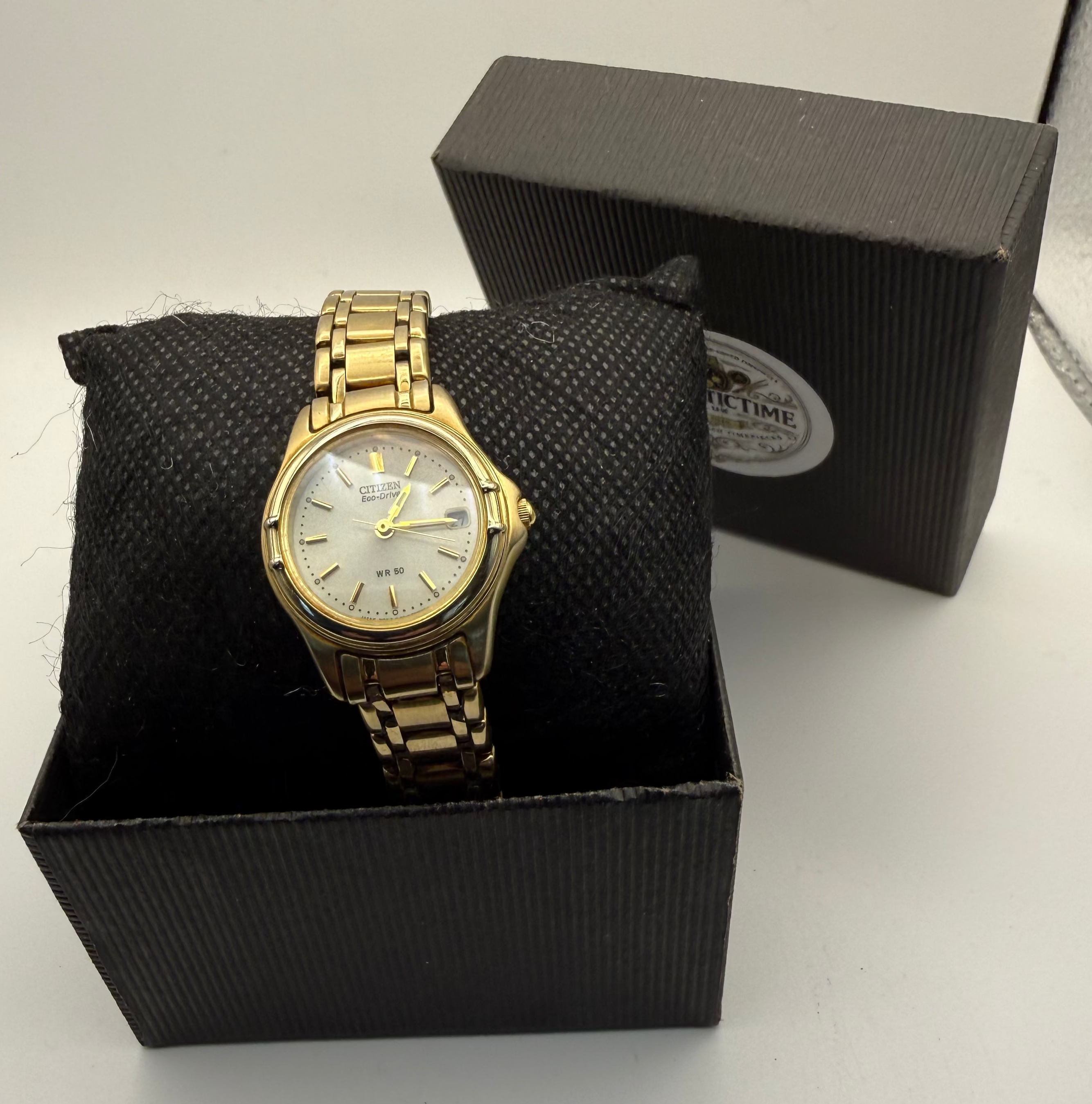 Citizen Eco-Drive Gold Tone Bracelet Watch – WR50 Date Model- £39.95
