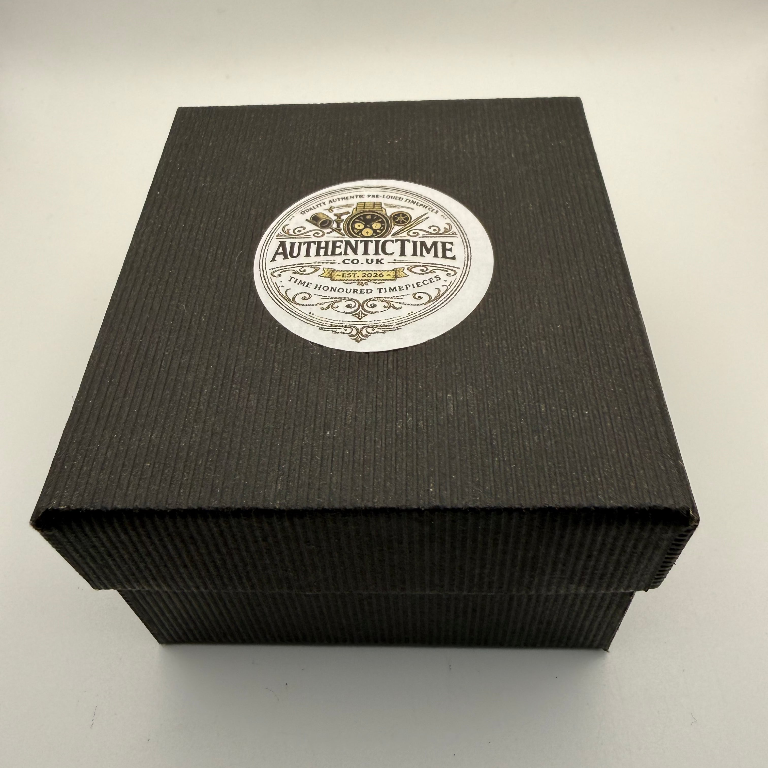 SAIGELA Gold Tone Fashion Watch Black Dial New In Gift Box- £7.99