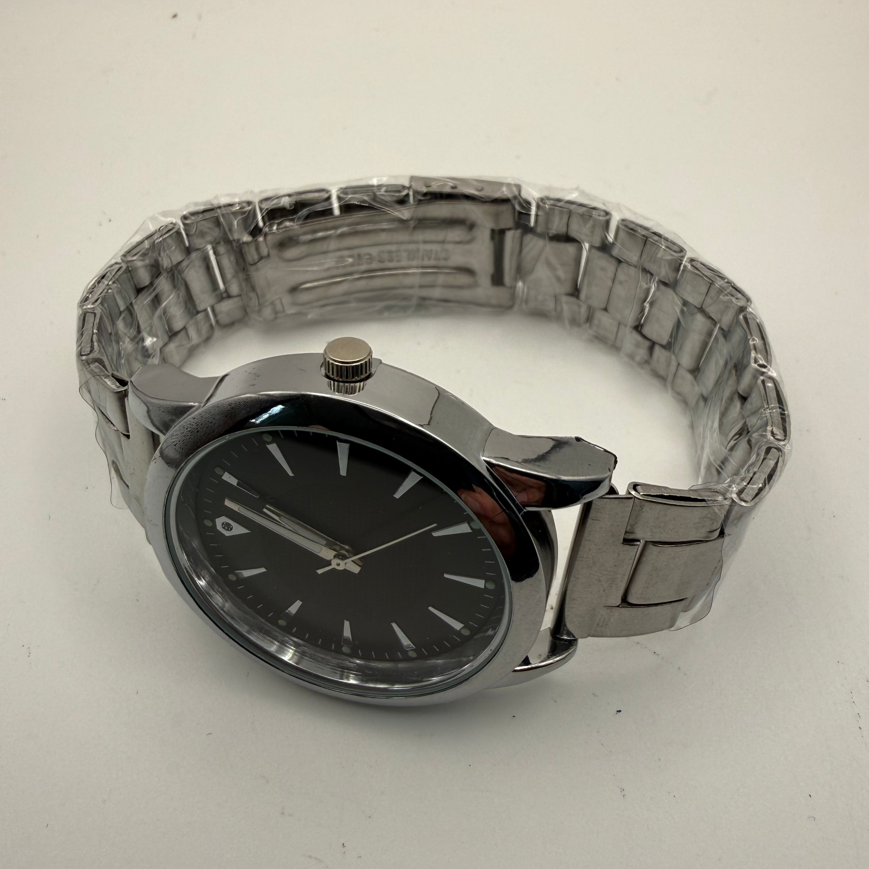 New Stainless Steel Black Dial Bracelet Watch- £7.99