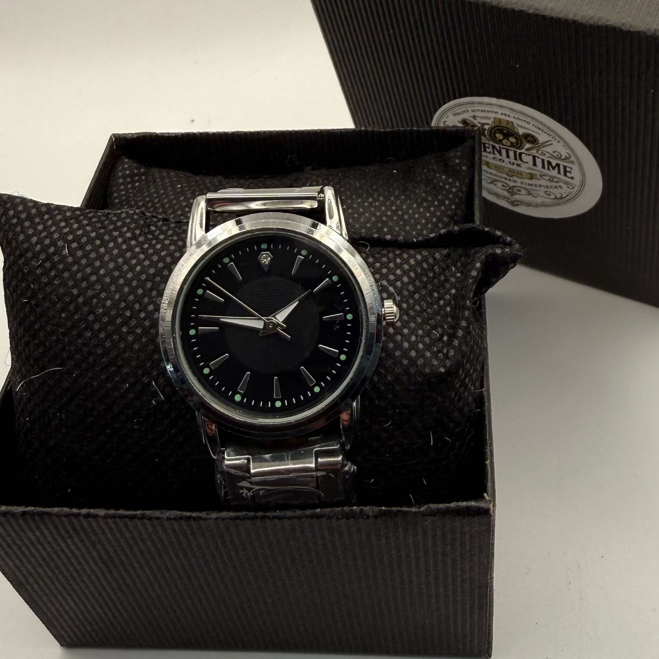 Classic Ladies Black Dial Stainless Steel Watch – Minimalist Dress Style (New)- £7.99