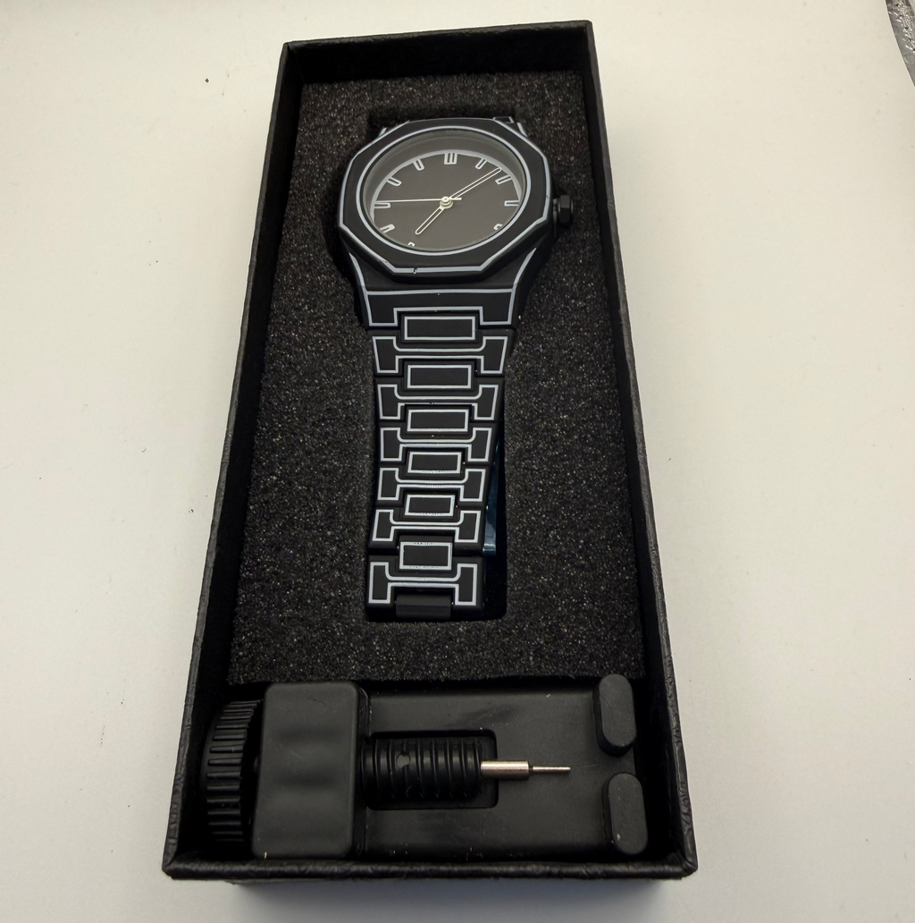 Black Geometric Design Quartz Watch – Integrated Bracelet – New in Box- £24.99