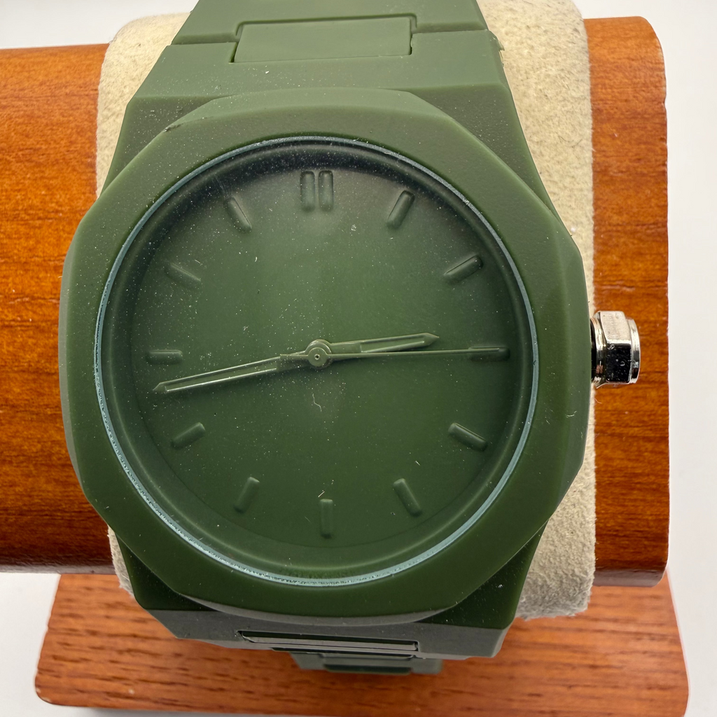 Green Monochrome Statement Watch – New in Box- £24.99
