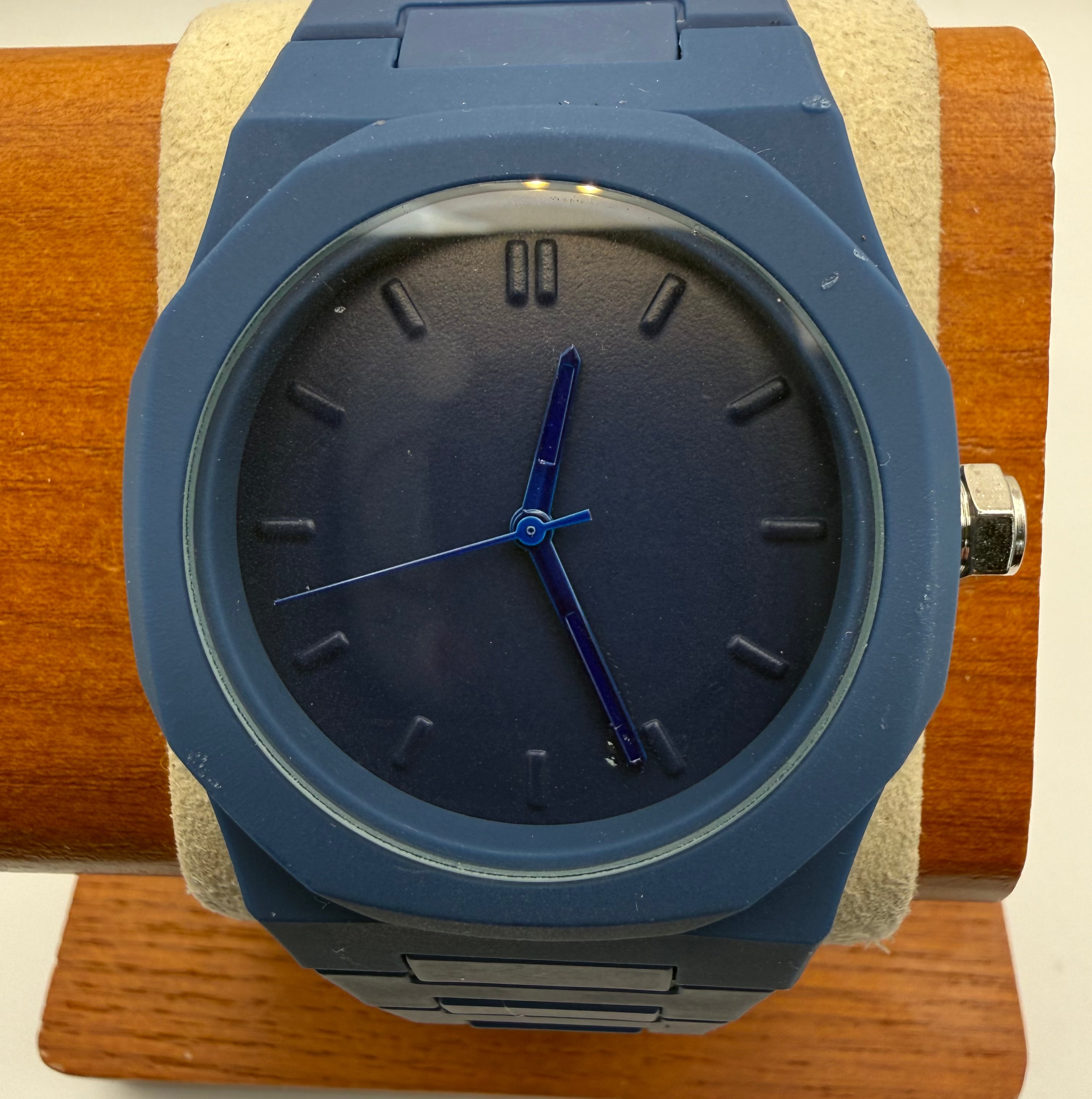 Minimalist Blue Matte Dial Watch – Integrated Strap- £24.99