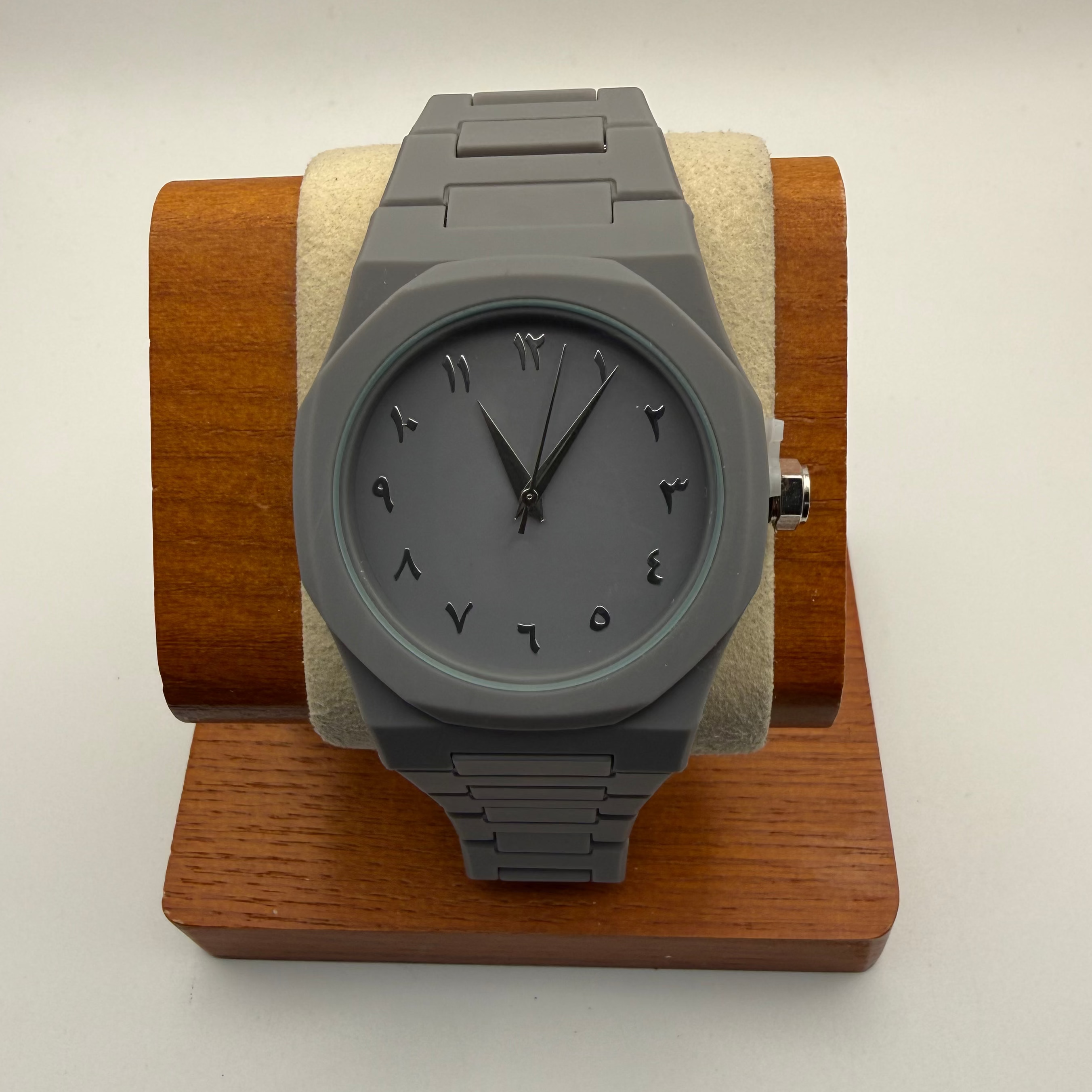 Minimalist Grey Arabic Dial Watch – Full Grey Bracelet – New in Box- £24.99