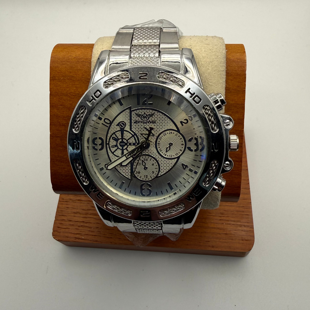 ZHOWE Silver Dial Chronograph Style Quartz Watch – Stainless Steel Bracele- £14.99