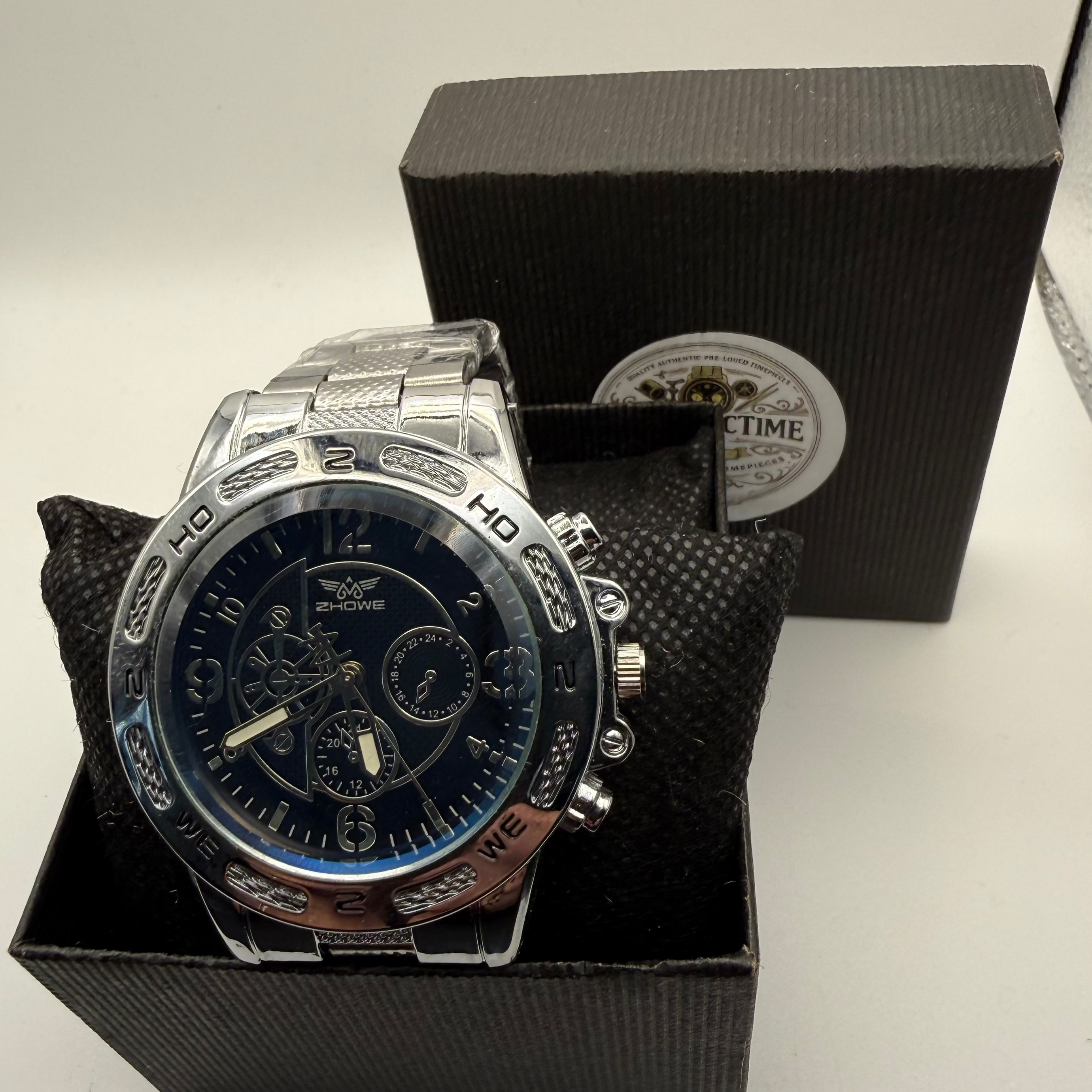 ZHOWE Men’s Silver Tone Bracelet Watch Blue Dial New In Box- £14.99