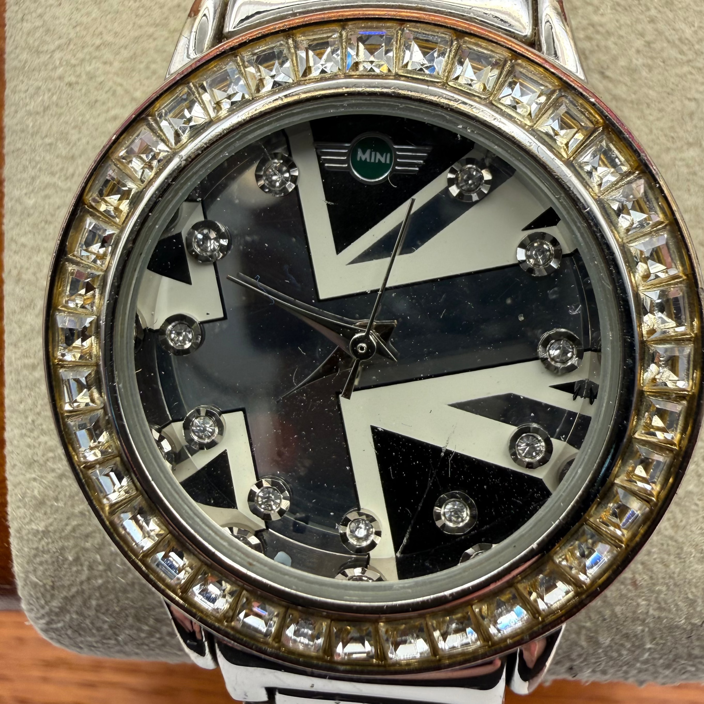 MINI Ladies Union Jack Dial Watch – Crystal Bezel – Stainless Steel Bracelet – Boxed- £29.99