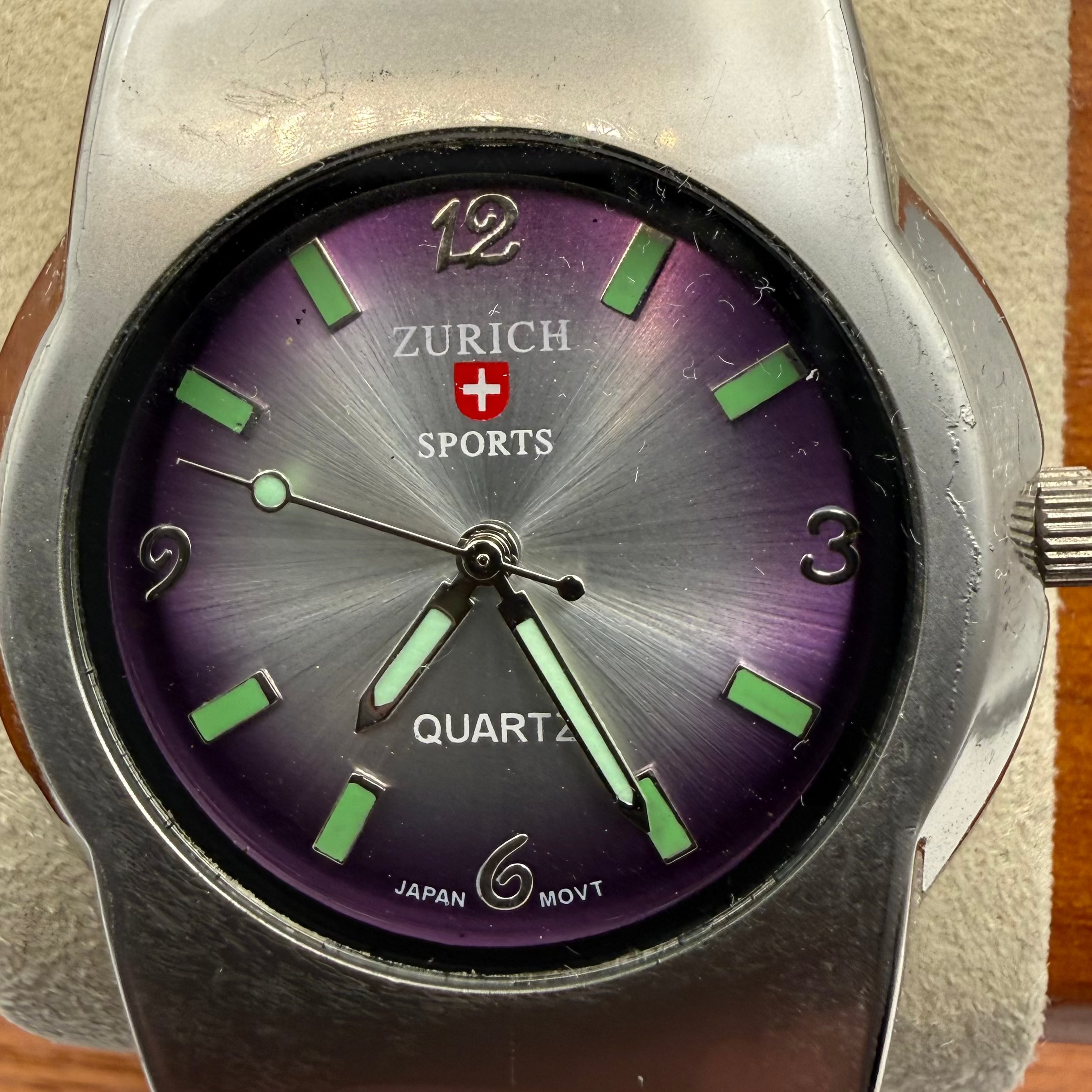 Zurich Sports Quartz Watch – Stainless Steel – Purple Dial – Boxed- £29.95