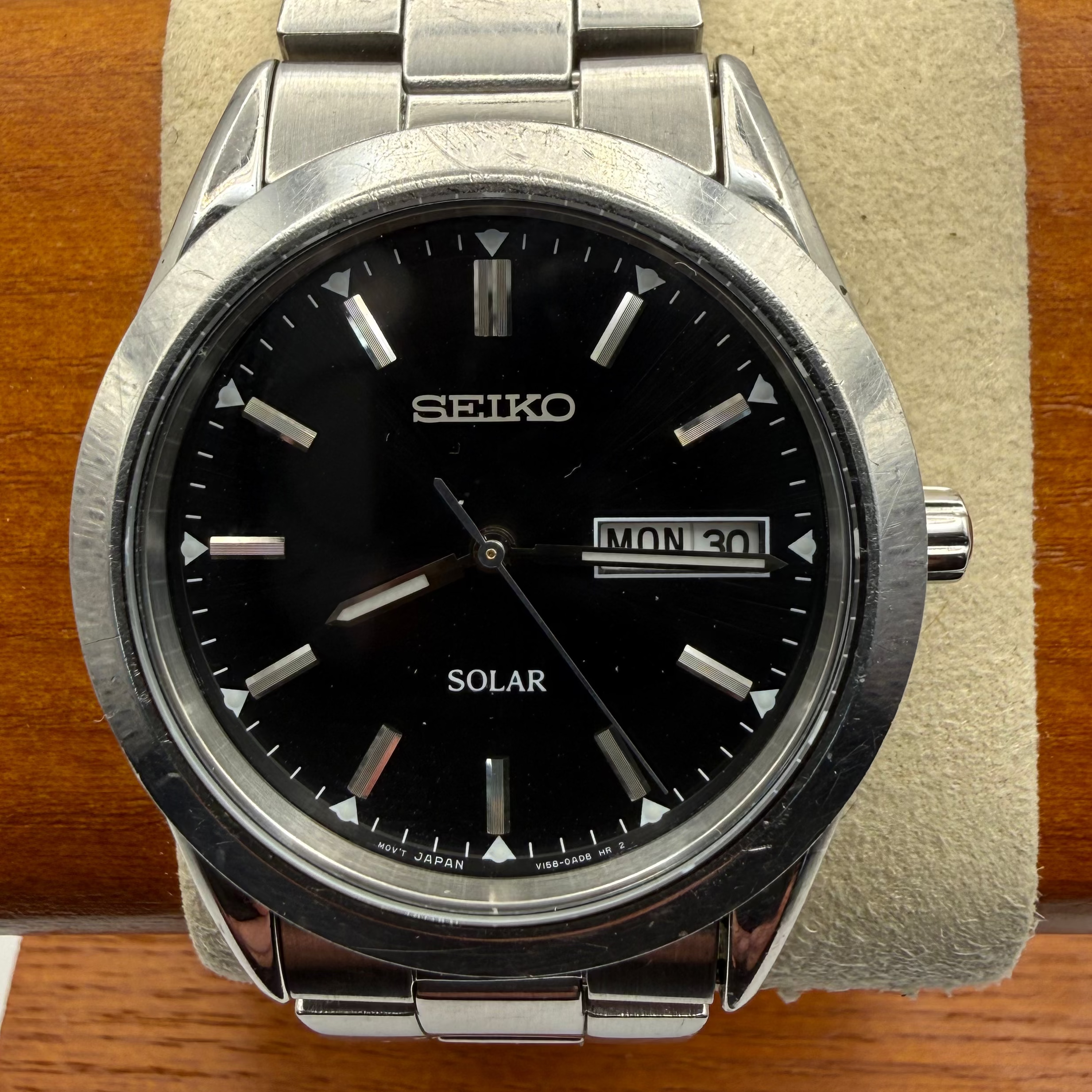 Seiko Solar Day-Date V158-0AB0 Black Dial Stainless Steel Watch- £89.99
