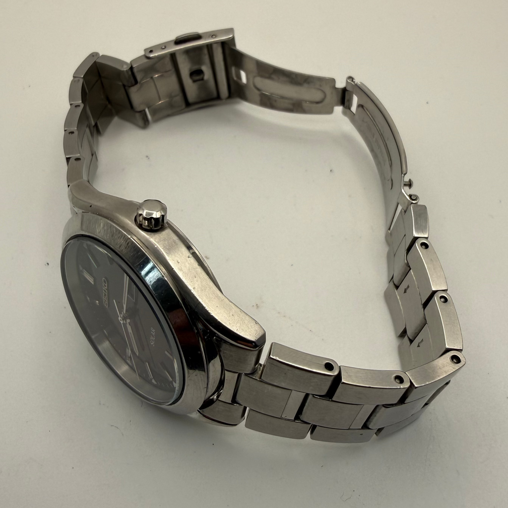 Seiko Solar Day-Date V158-0AB0 Black Dial Stainless Steel Watch- £89.99